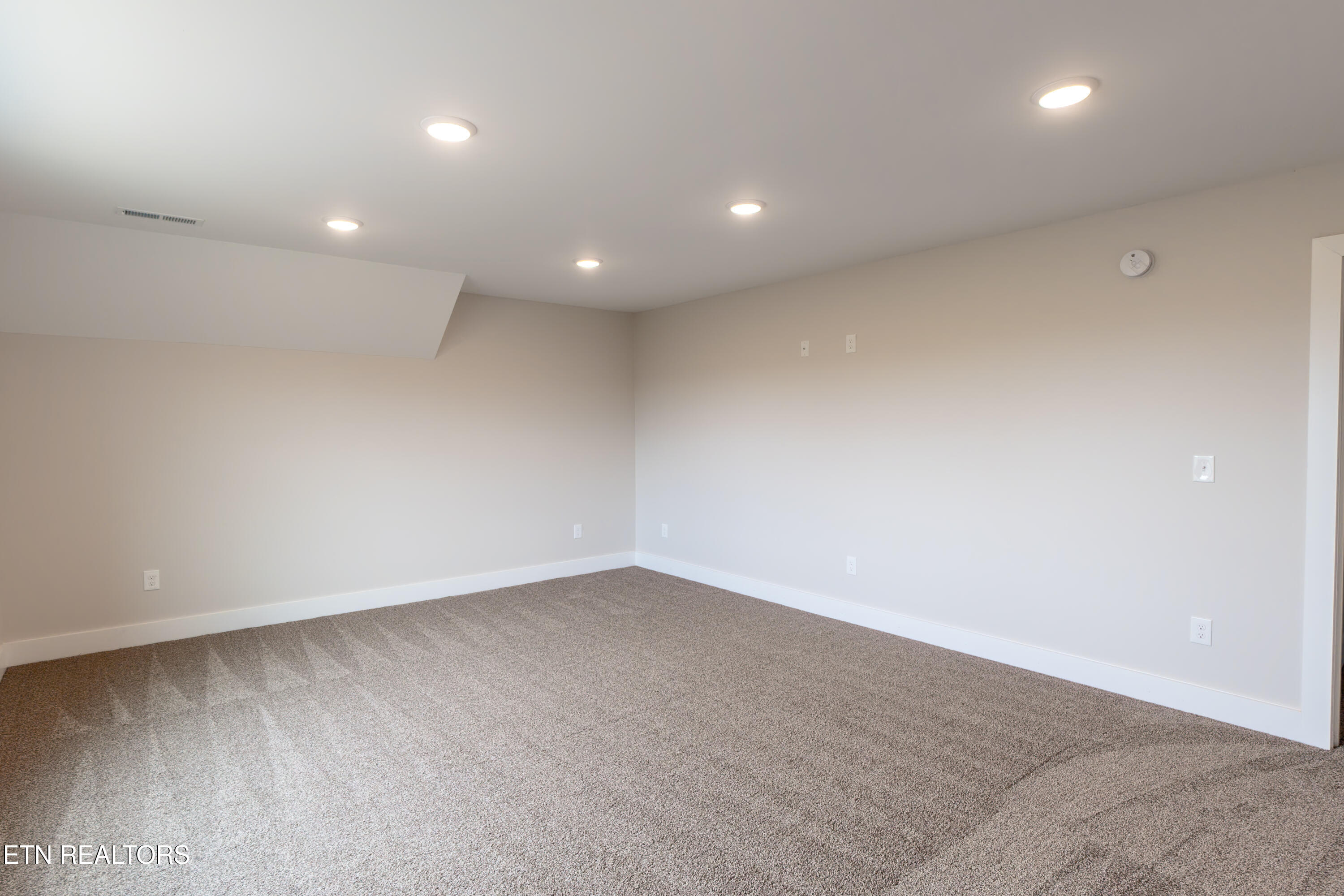 610 Old Tittsworth Springs Rd