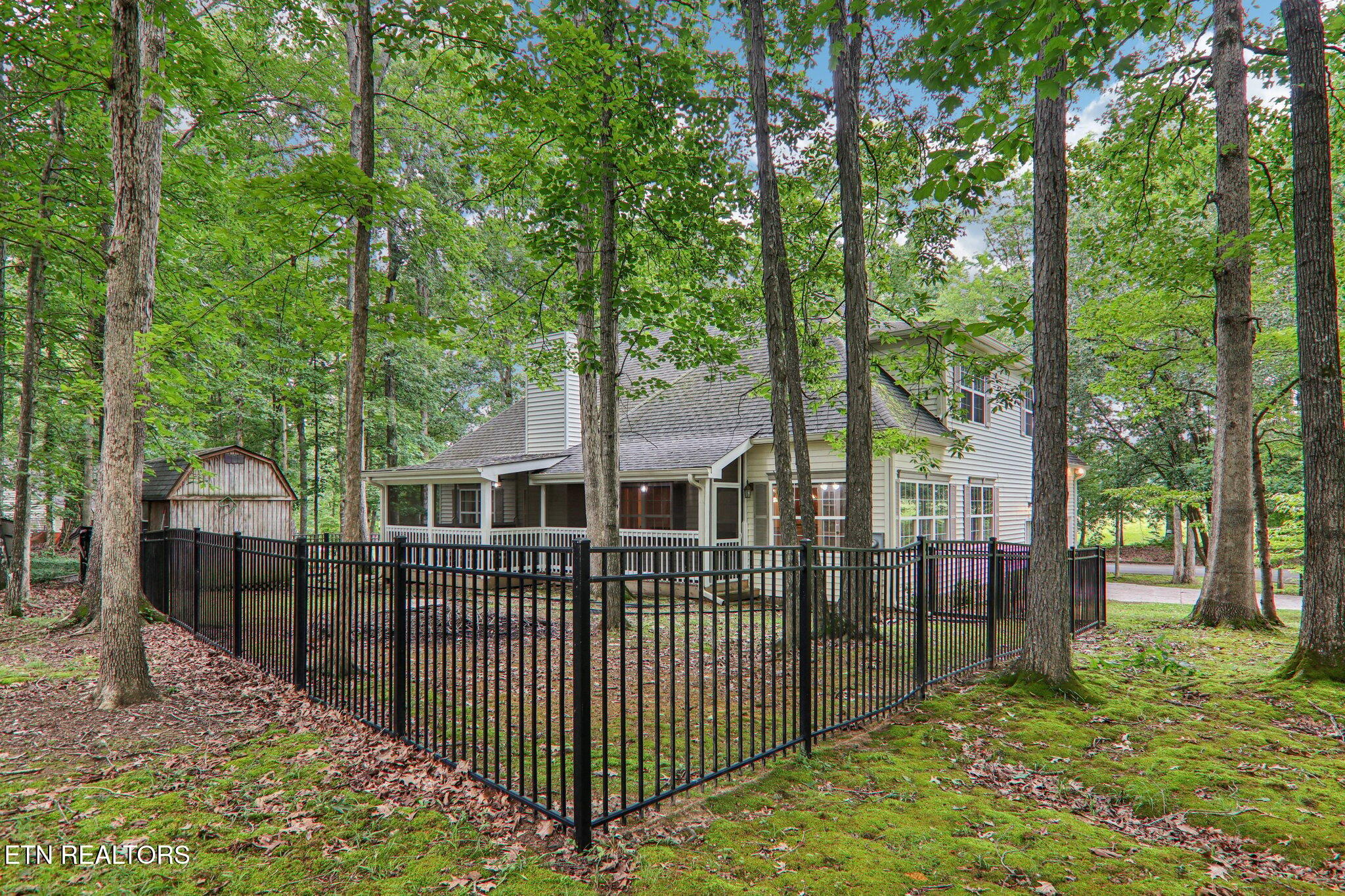 317 Fallen Oak Circle