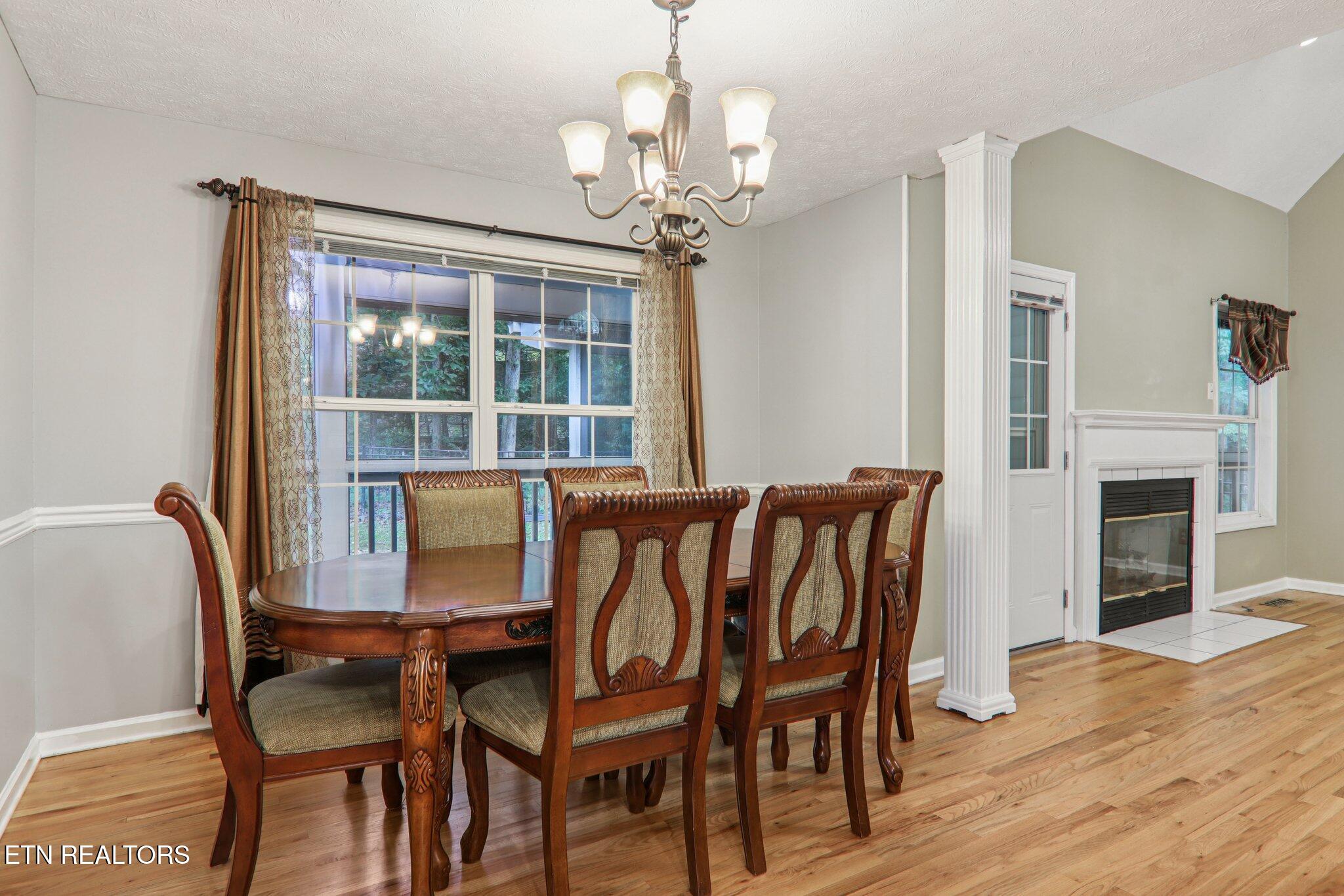 317 Fallen Oak Circle