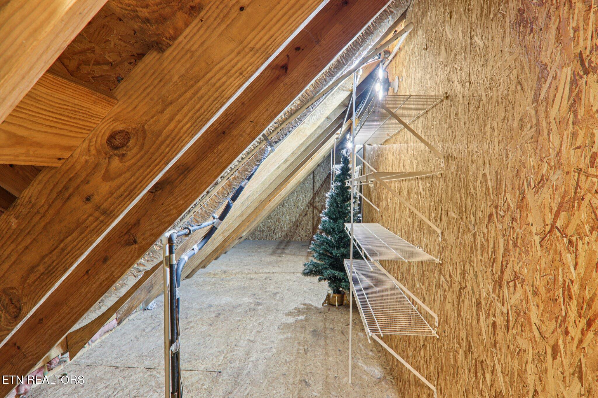 317 Fallen Oak Circle