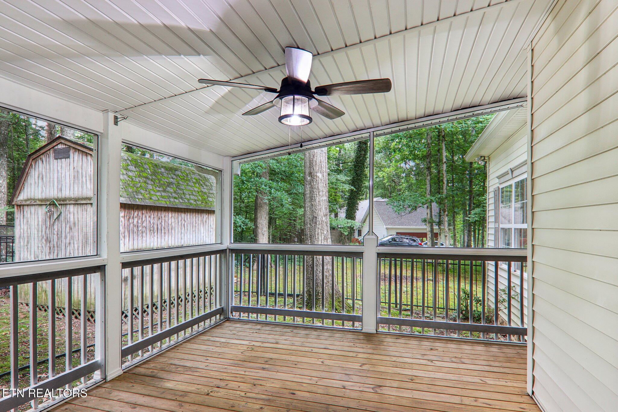 317 Fallen Oak Circle