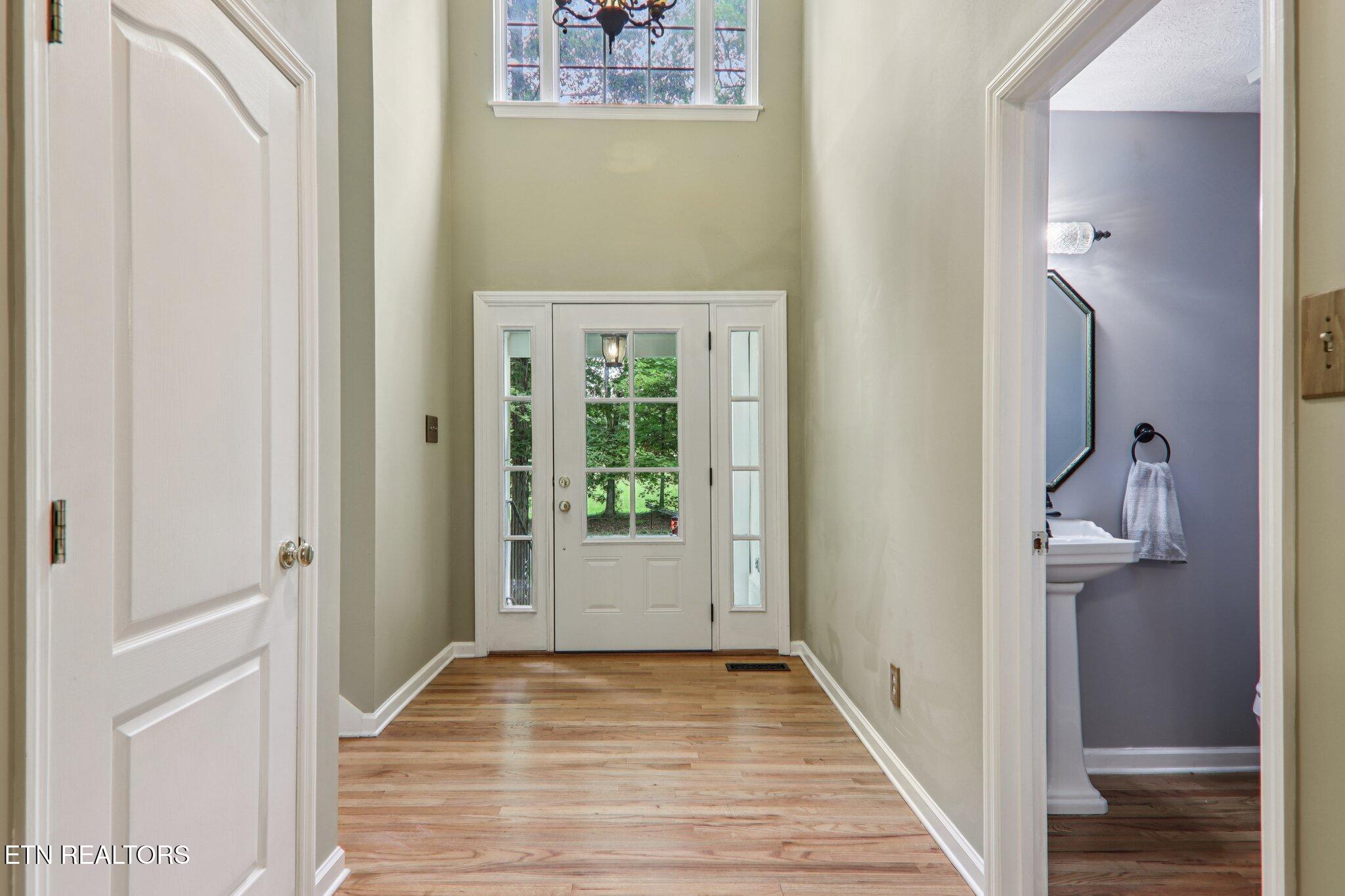 317 Fallen Oak Circle