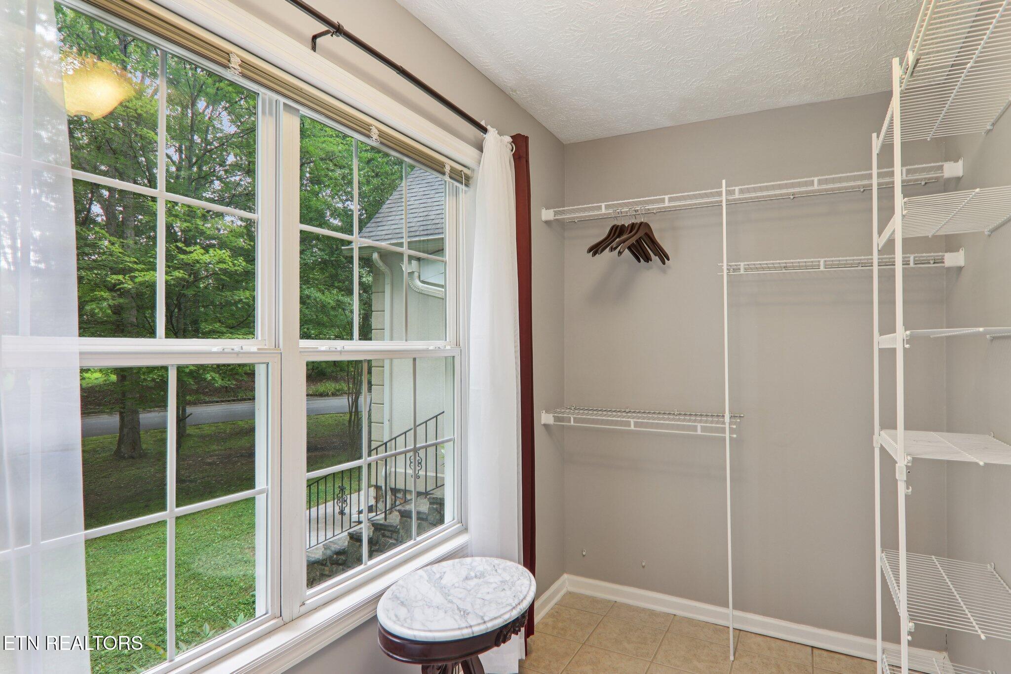 317 Fallen Oak Circle