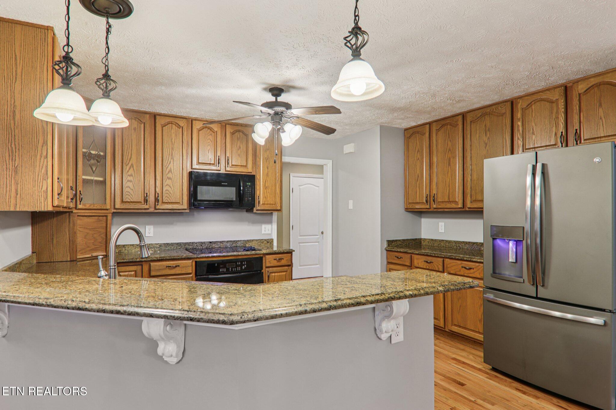 317 Fallen Oak Circle