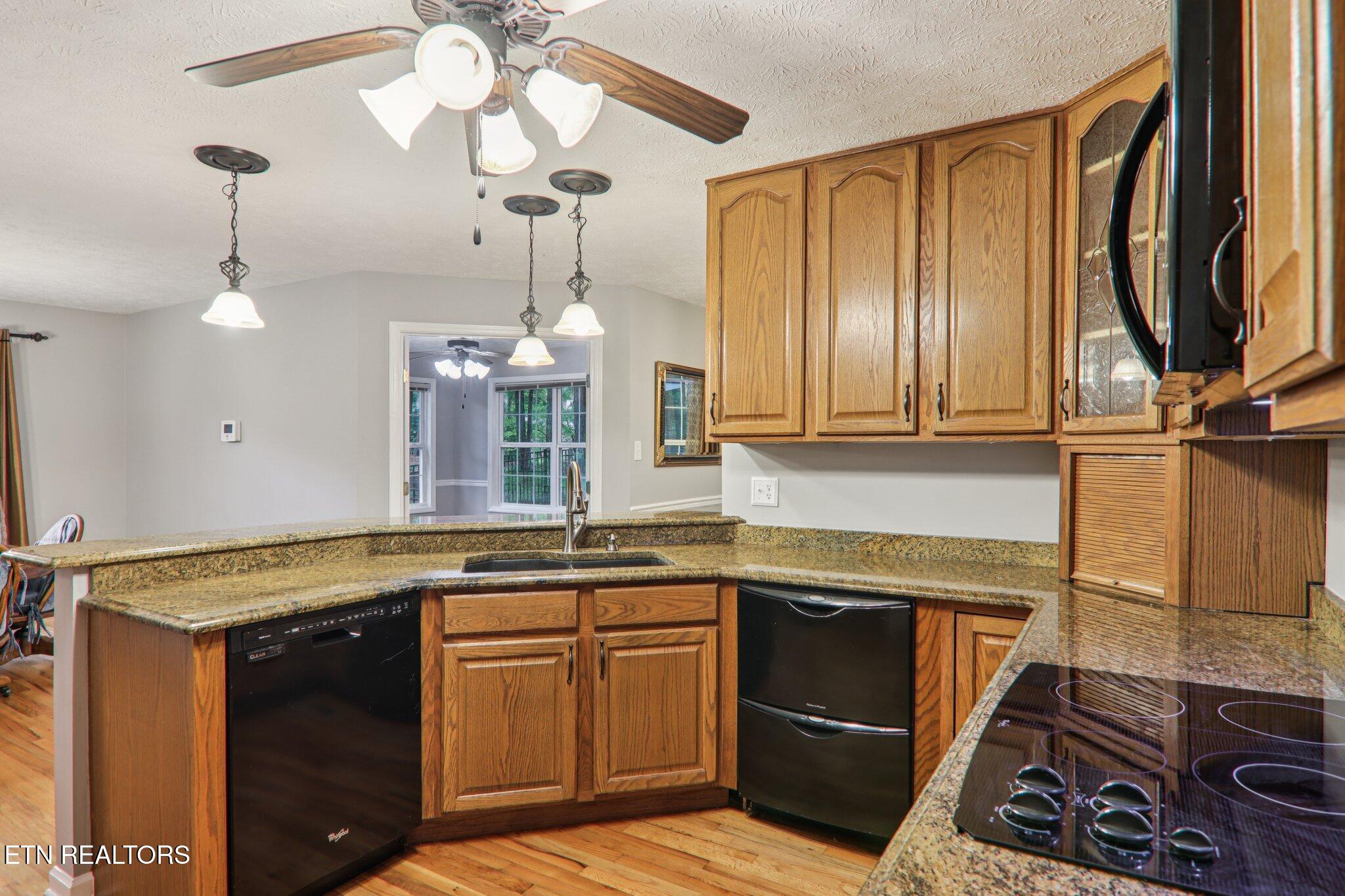 317 Fallen Oak Circle