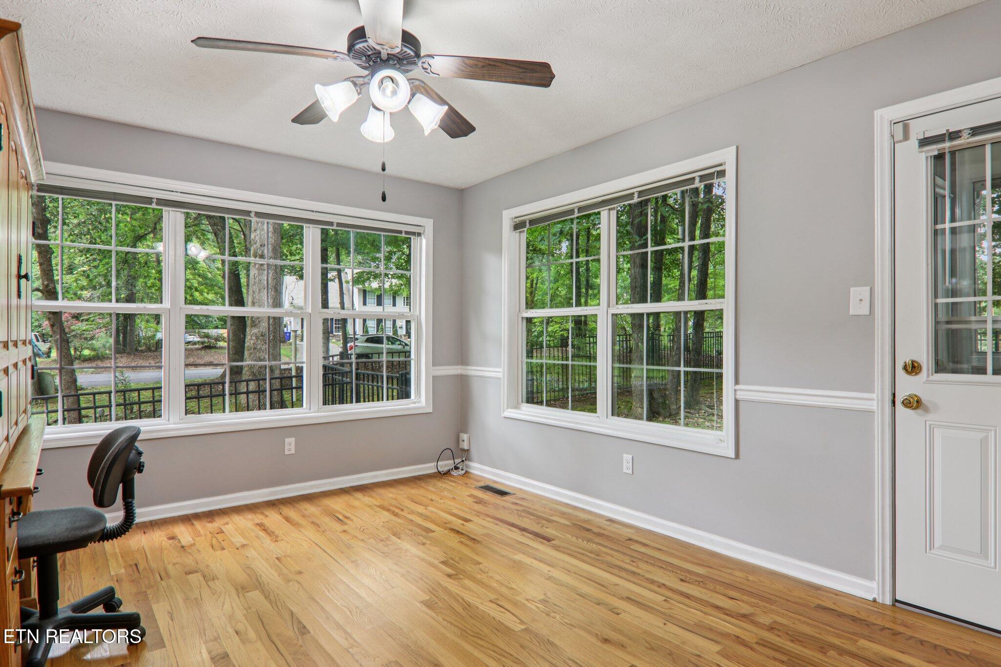 317 Fallen Oak Circle