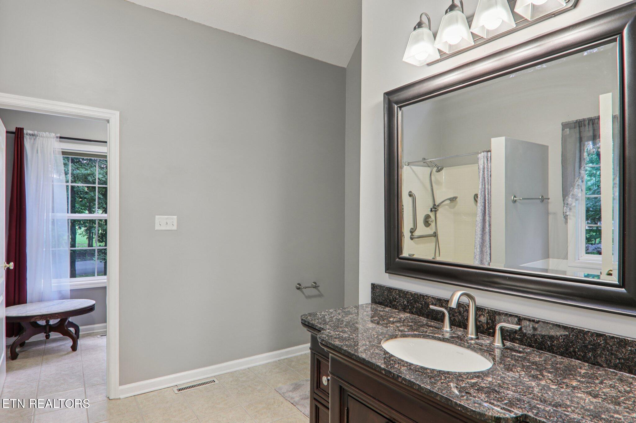 317 Fallen Oak Circle