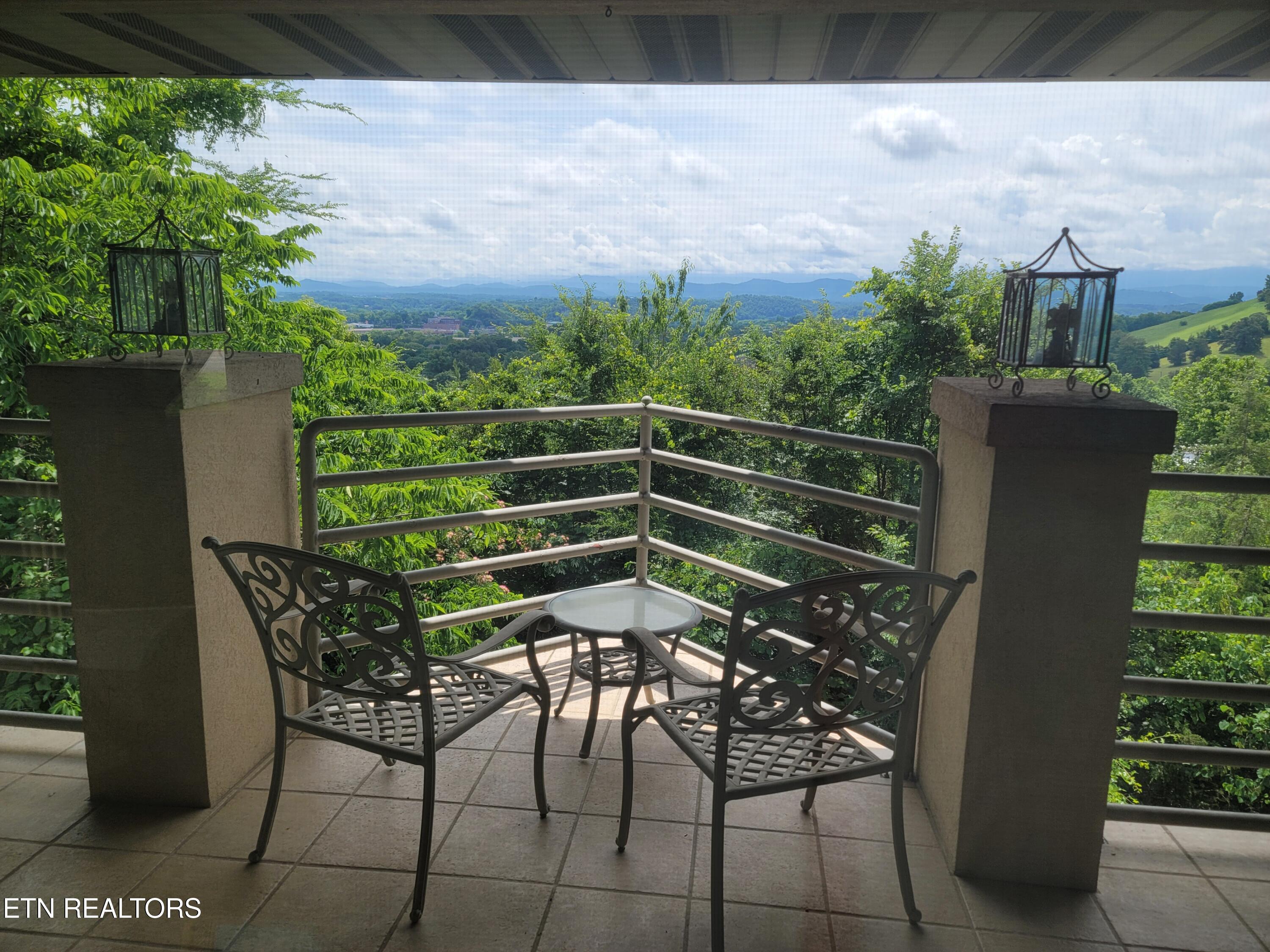 389 Maggie Mack Lane