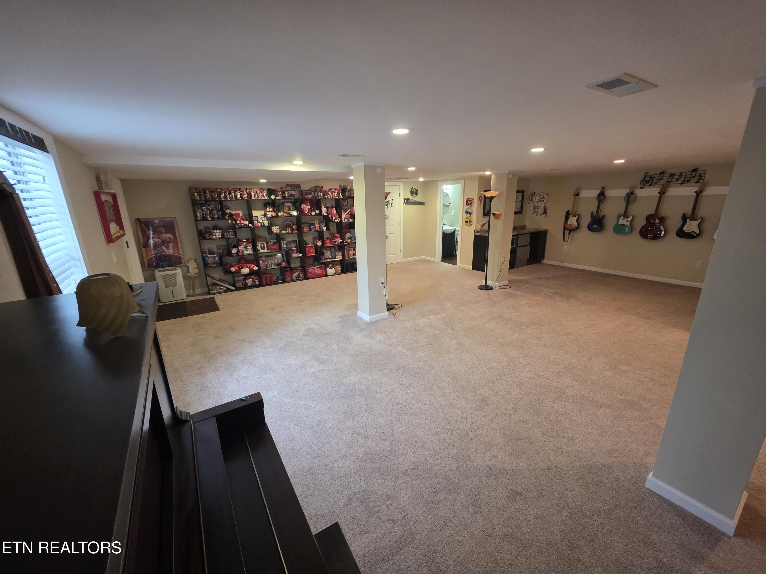 1750 Meadow Ridge Circle