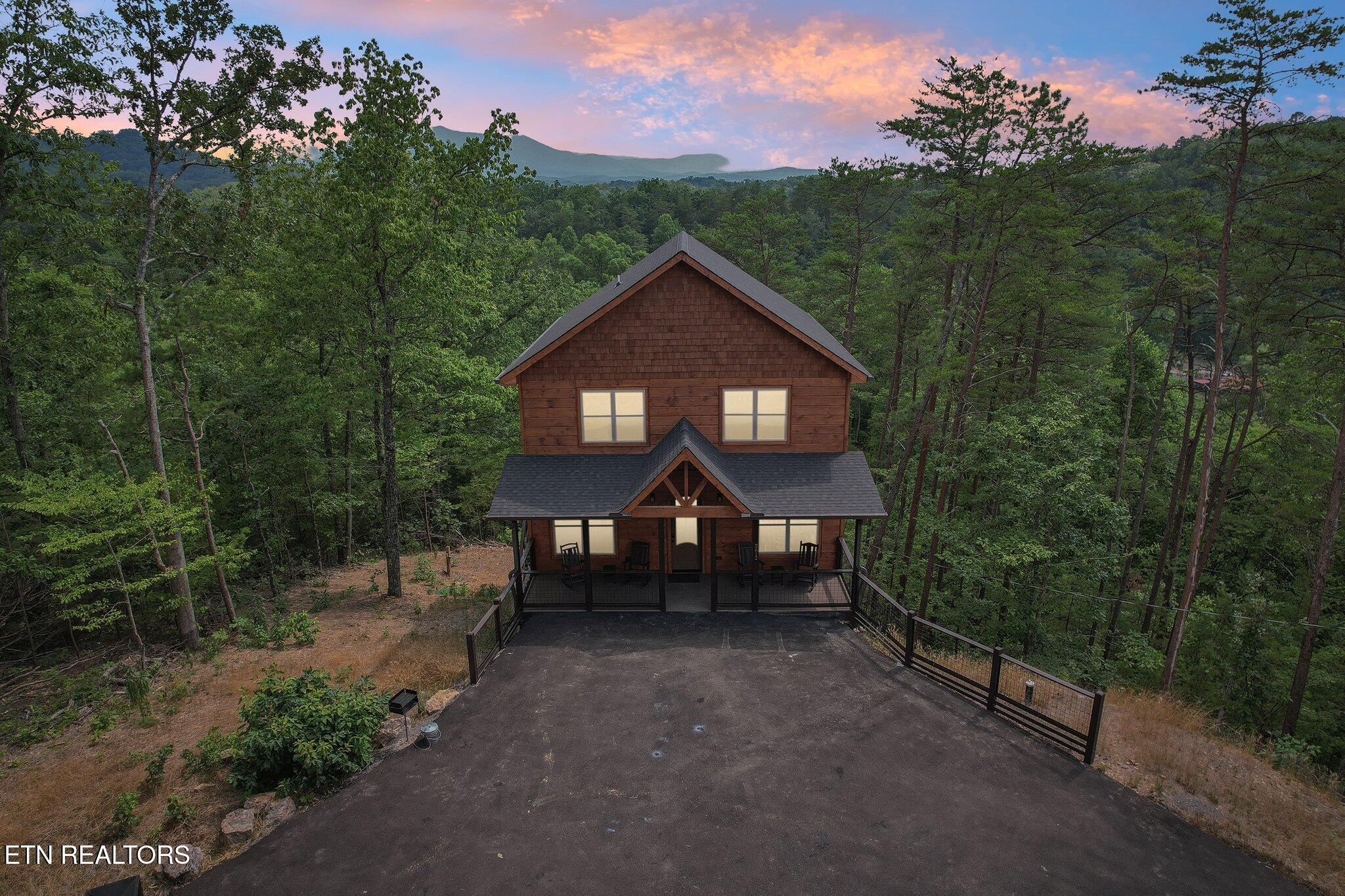 2616 Dogwood Loop Drive