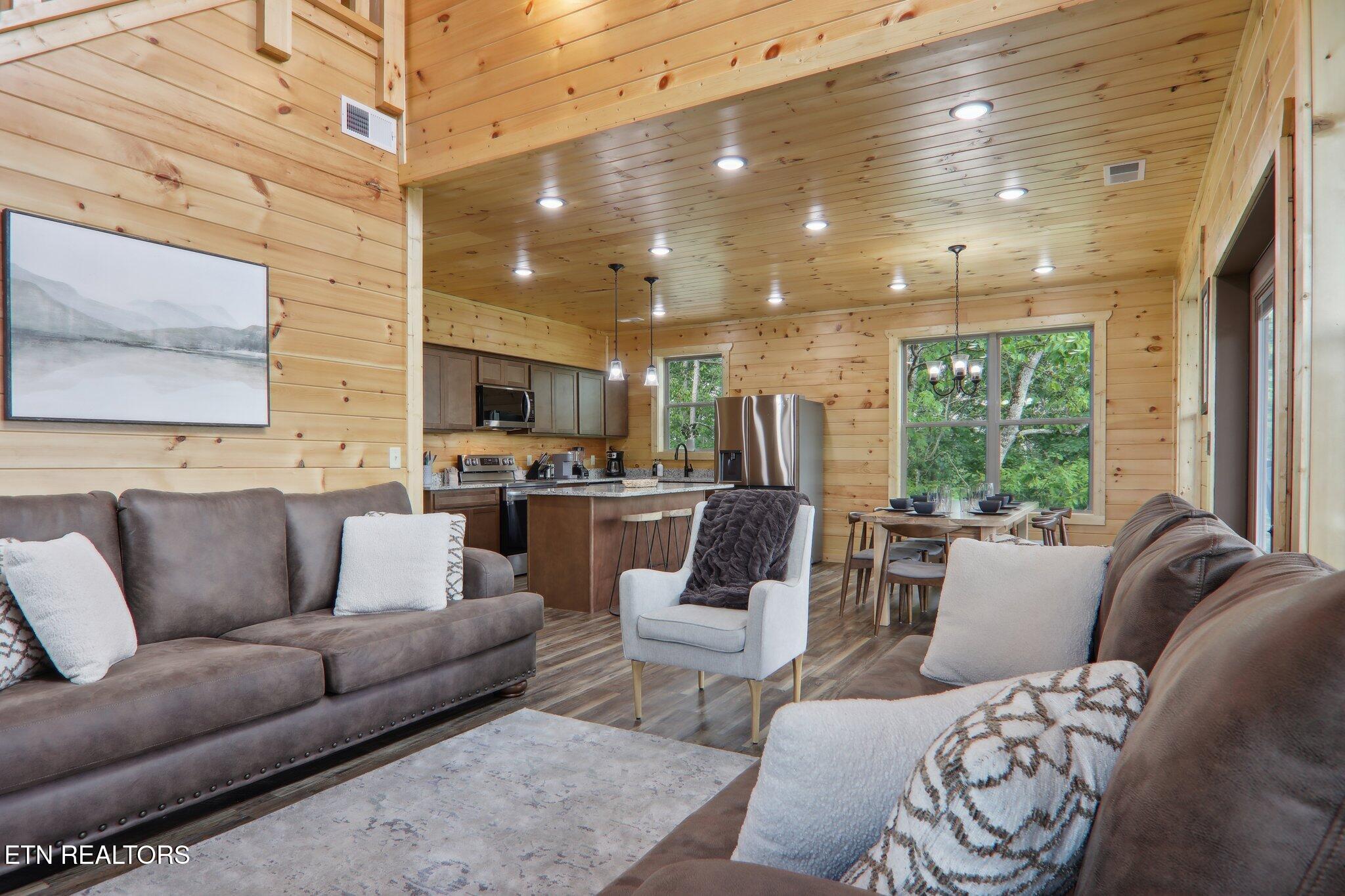 2616 Dogwood Loop Drive