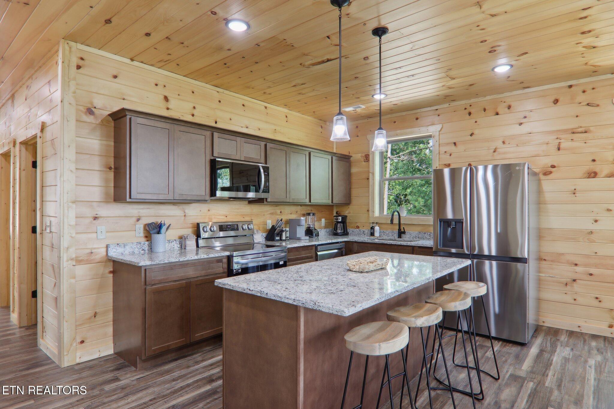 2616 Dogwood Loop Drive