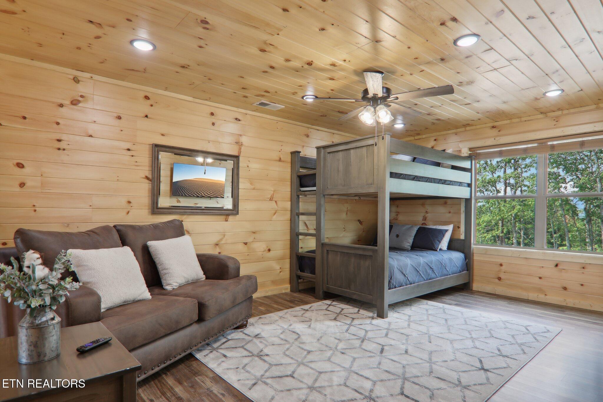 2616 Dogwood Loop Drive