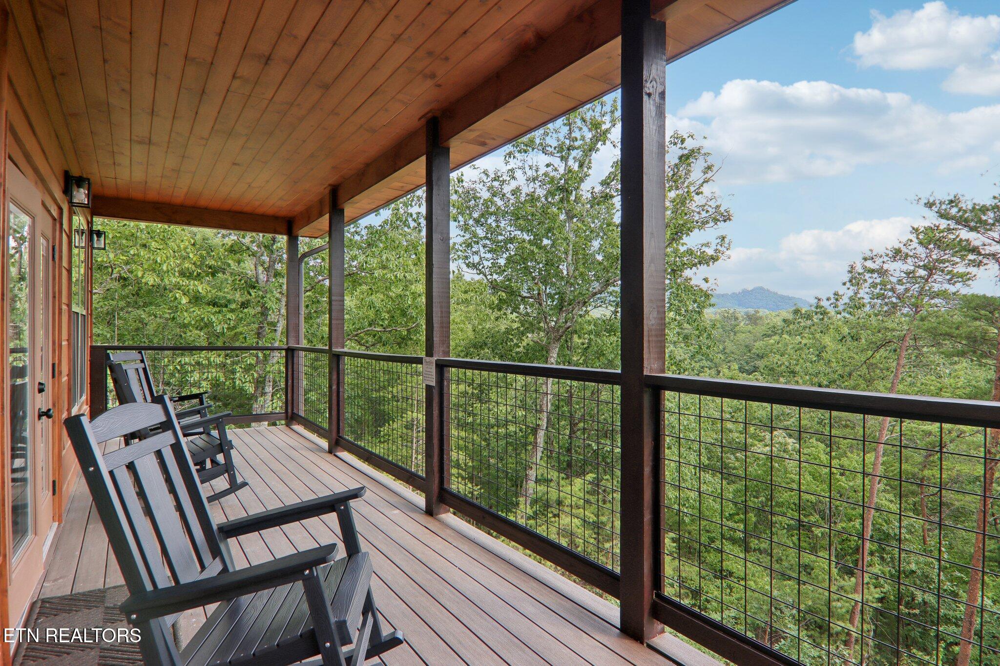 2616 Dogwood Loop Drive