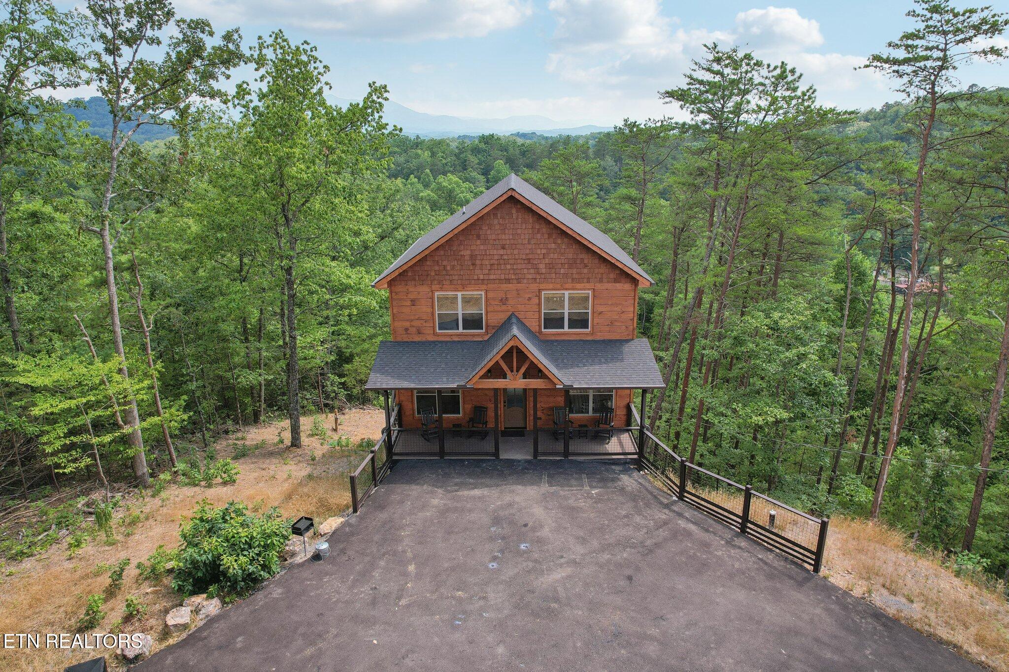 2616 Dogwood Loop Drive