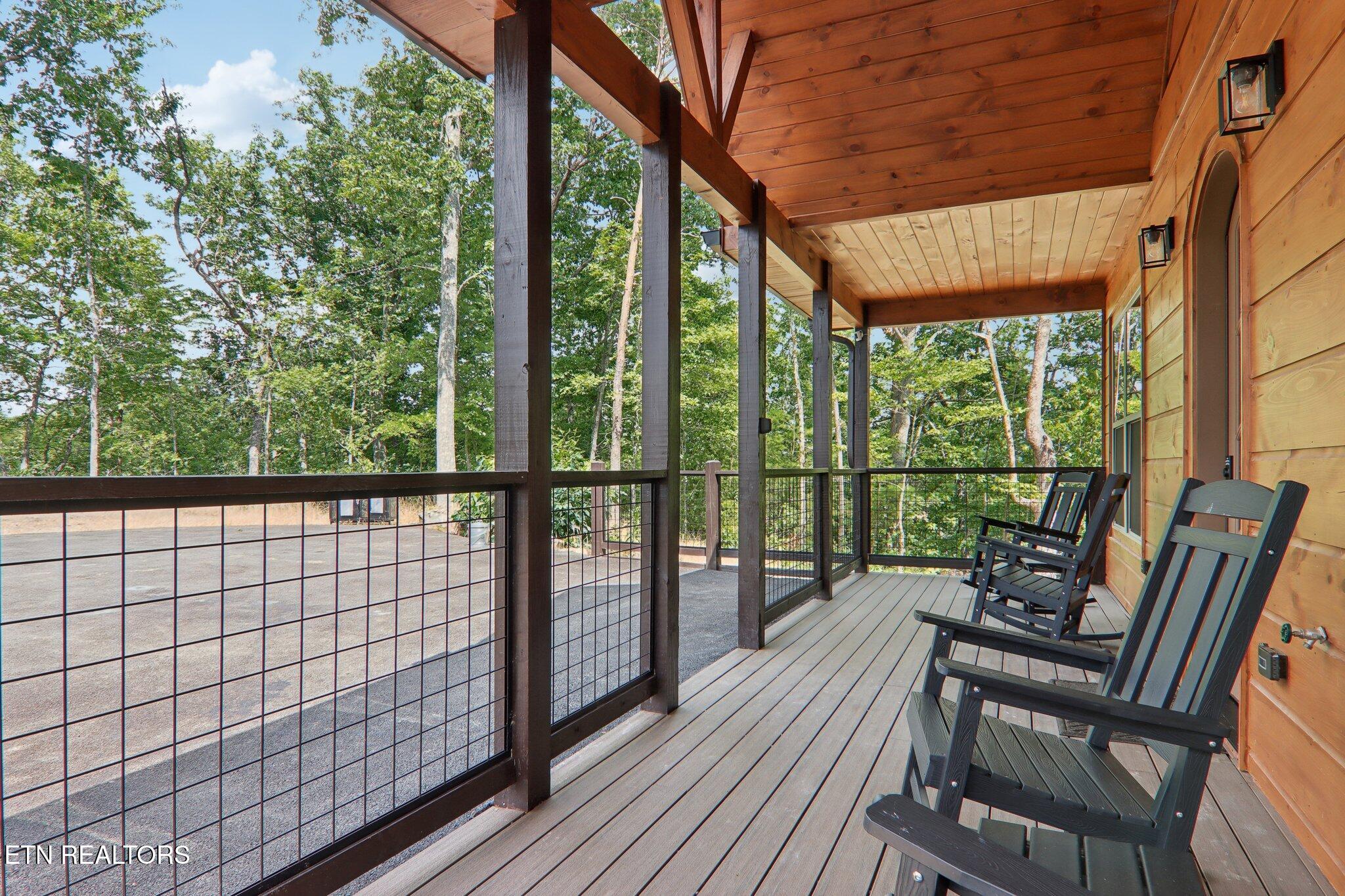 2616 Dogwood Loop Drive