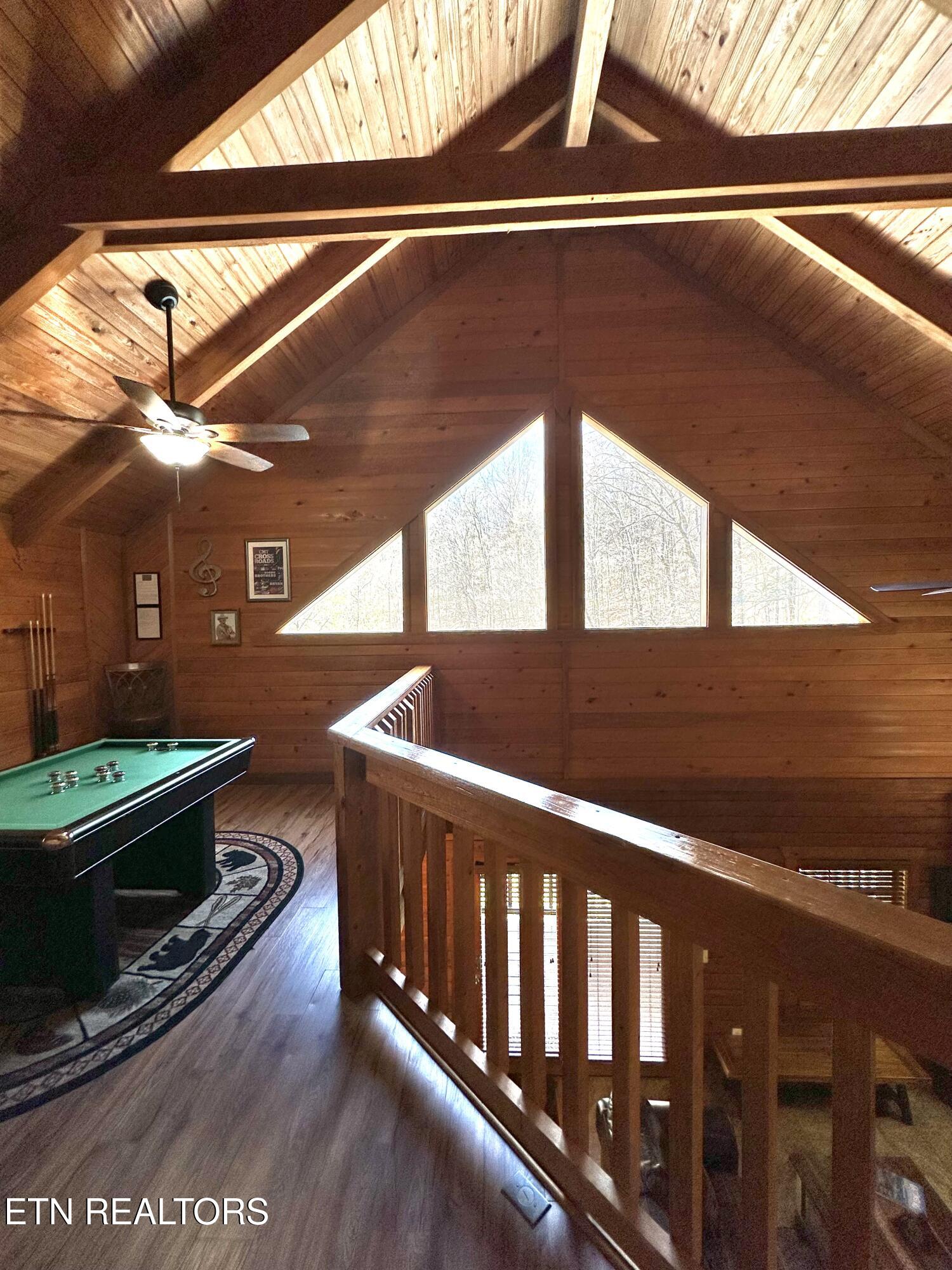 210 S Smoky Mountain Way