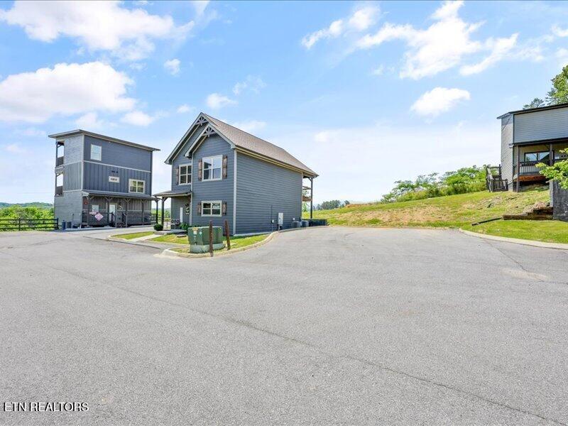 1654 Veterans Blvd 1