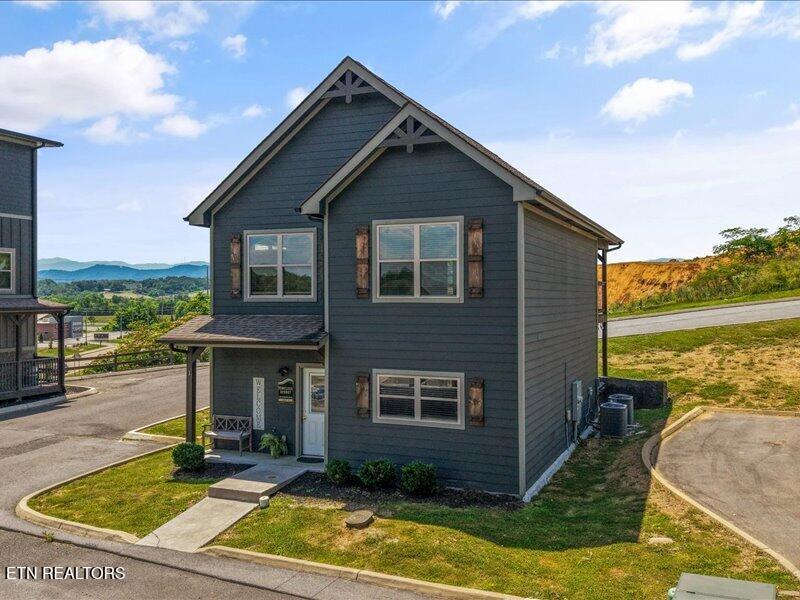 1654 Veterans Blvd 1