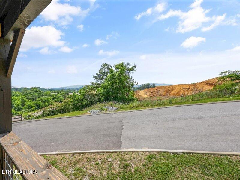 1654 Veterans Blvd 1