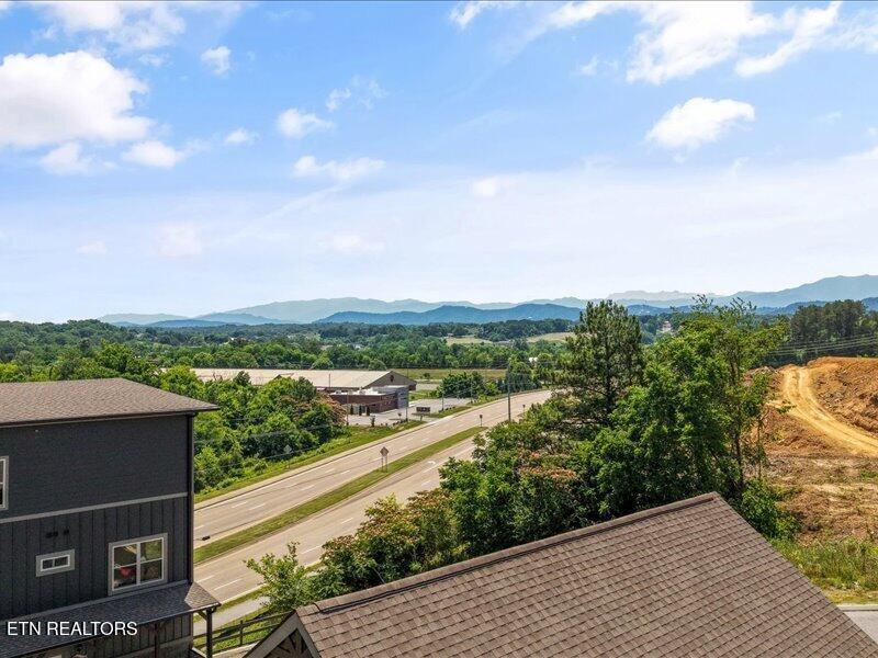 1654 Veterans Blvd 1