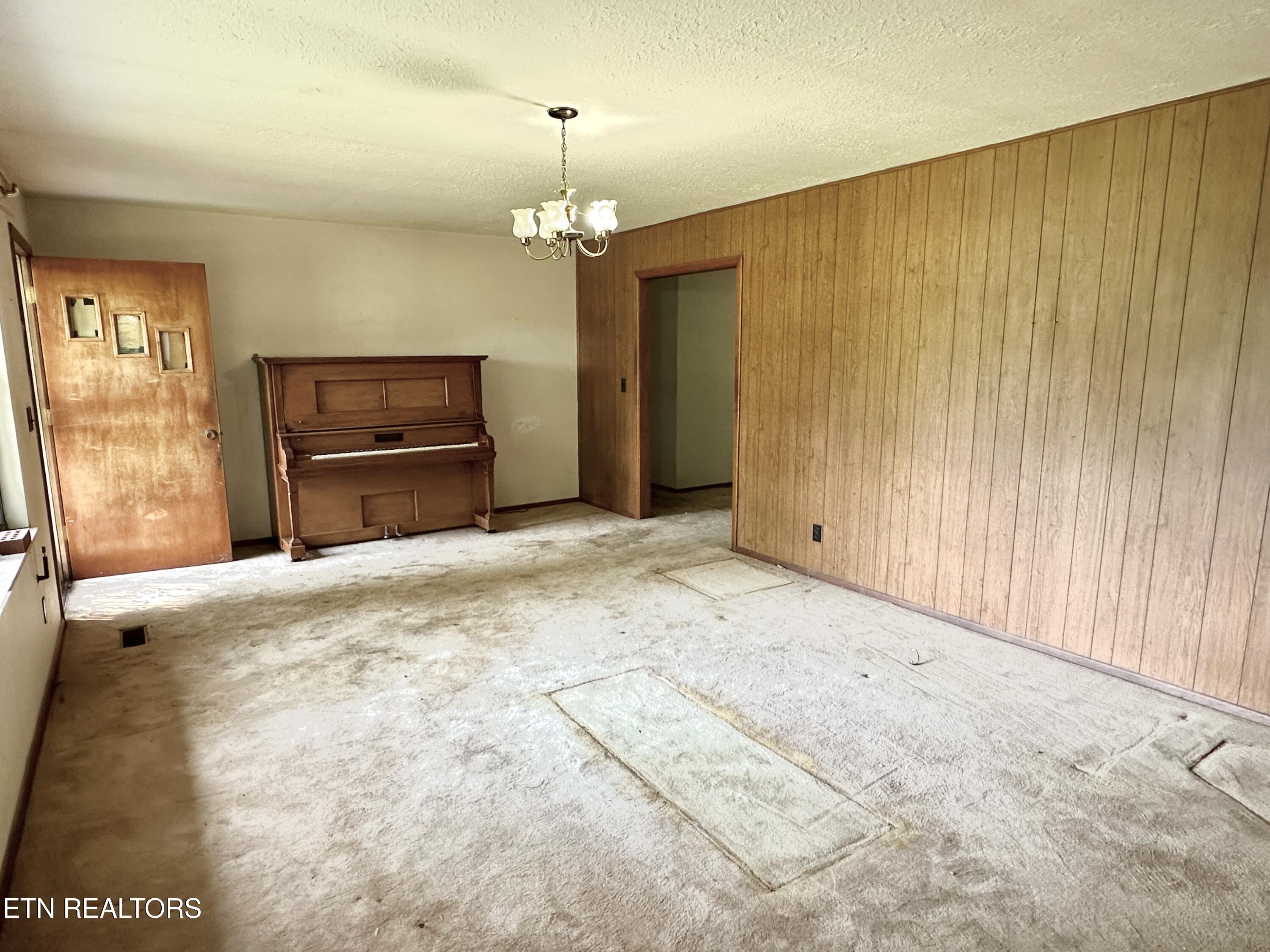 6809 Ottinger Drive