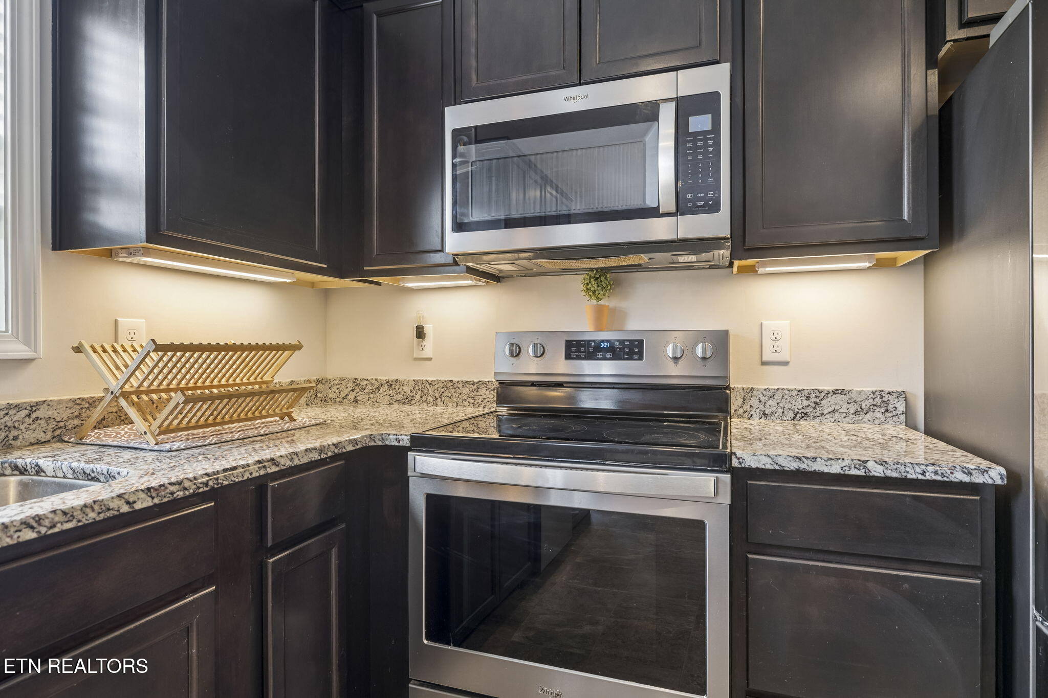 3106 Starling Drive