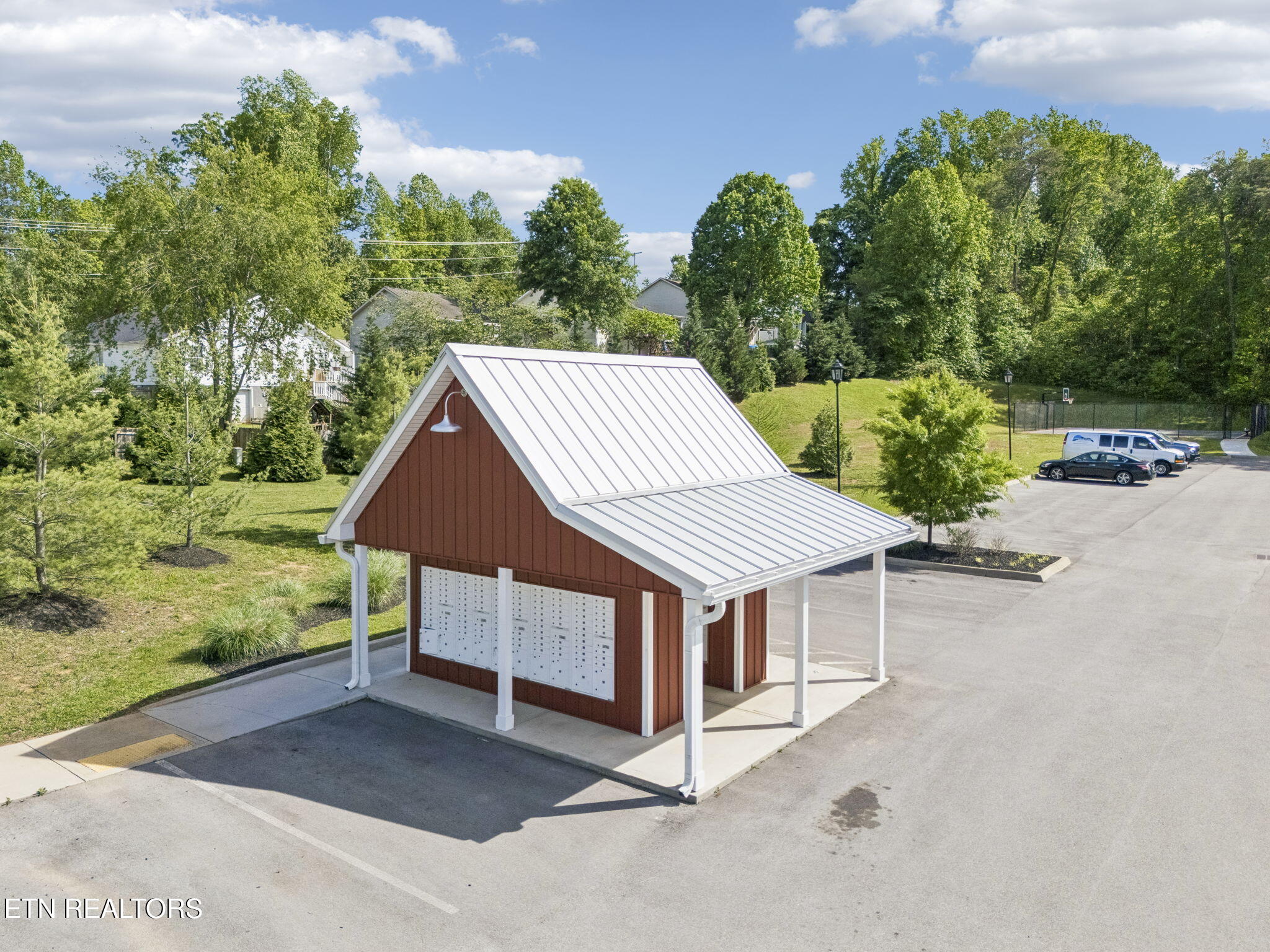 3106 Starling Drive