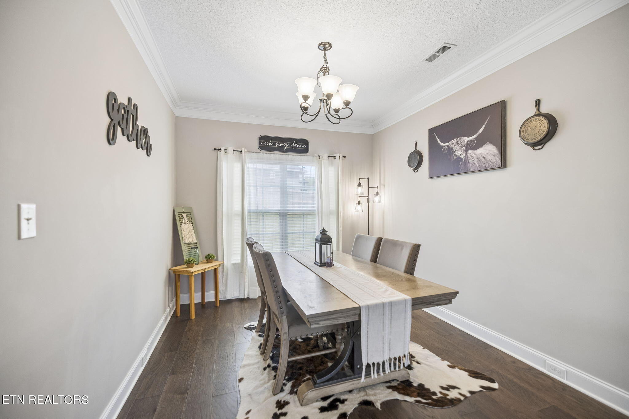 3106 Starling Drive