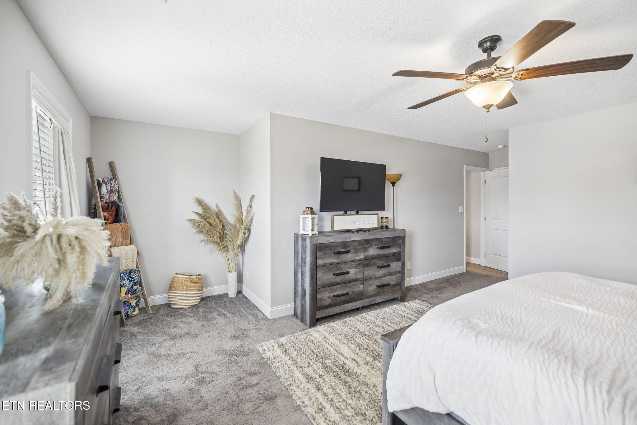 3106 Starling Drive