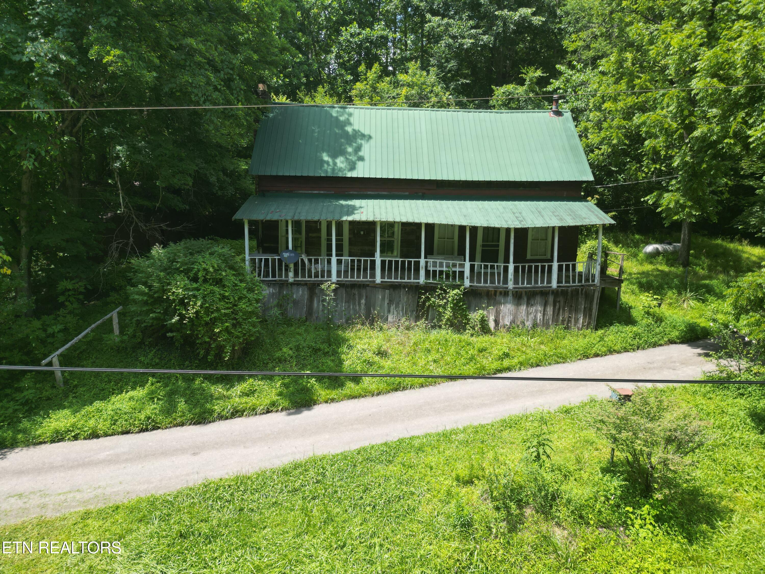 1566 Hawk Lane Lane