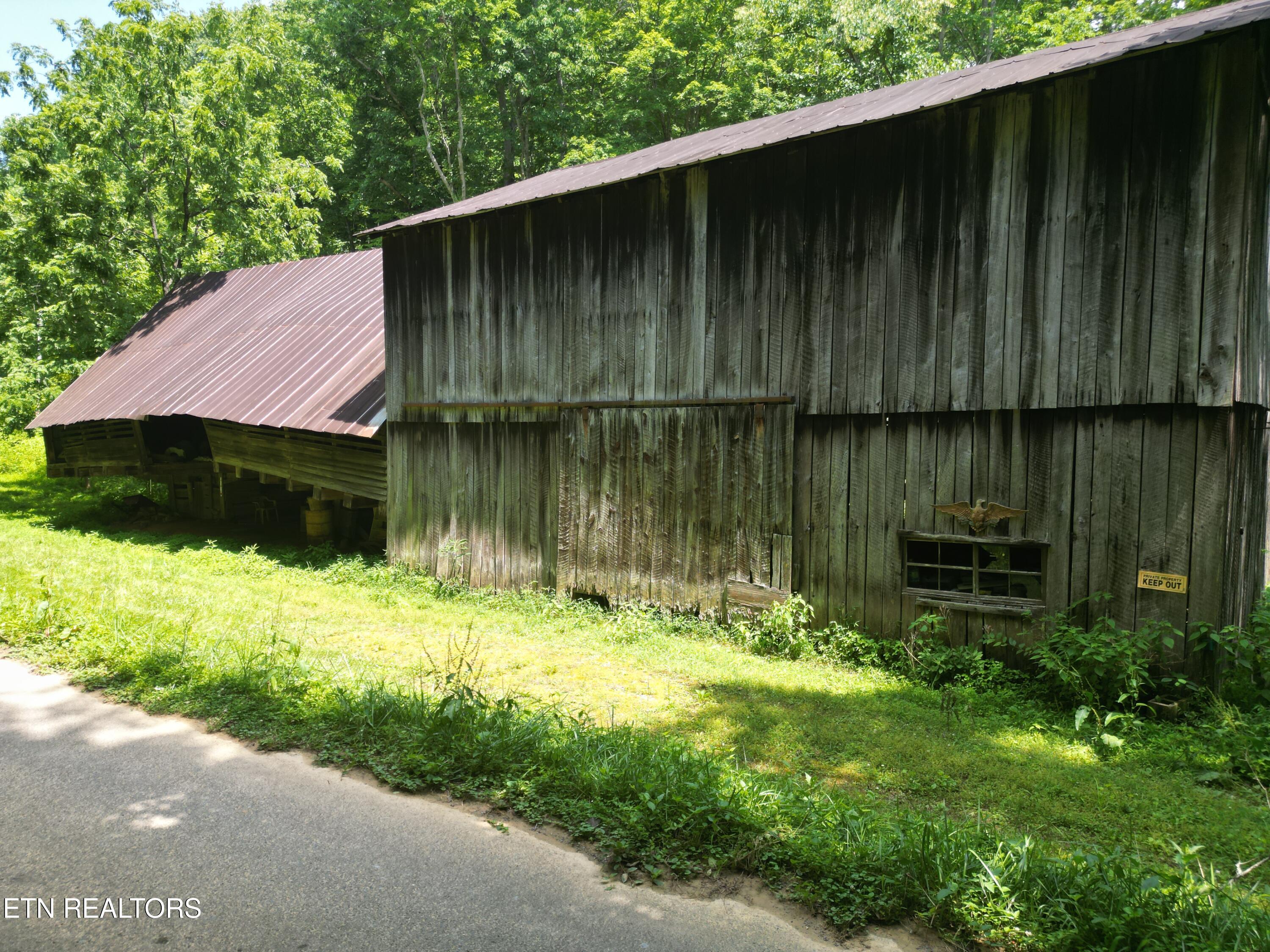 1566 Hawk Lane Lane