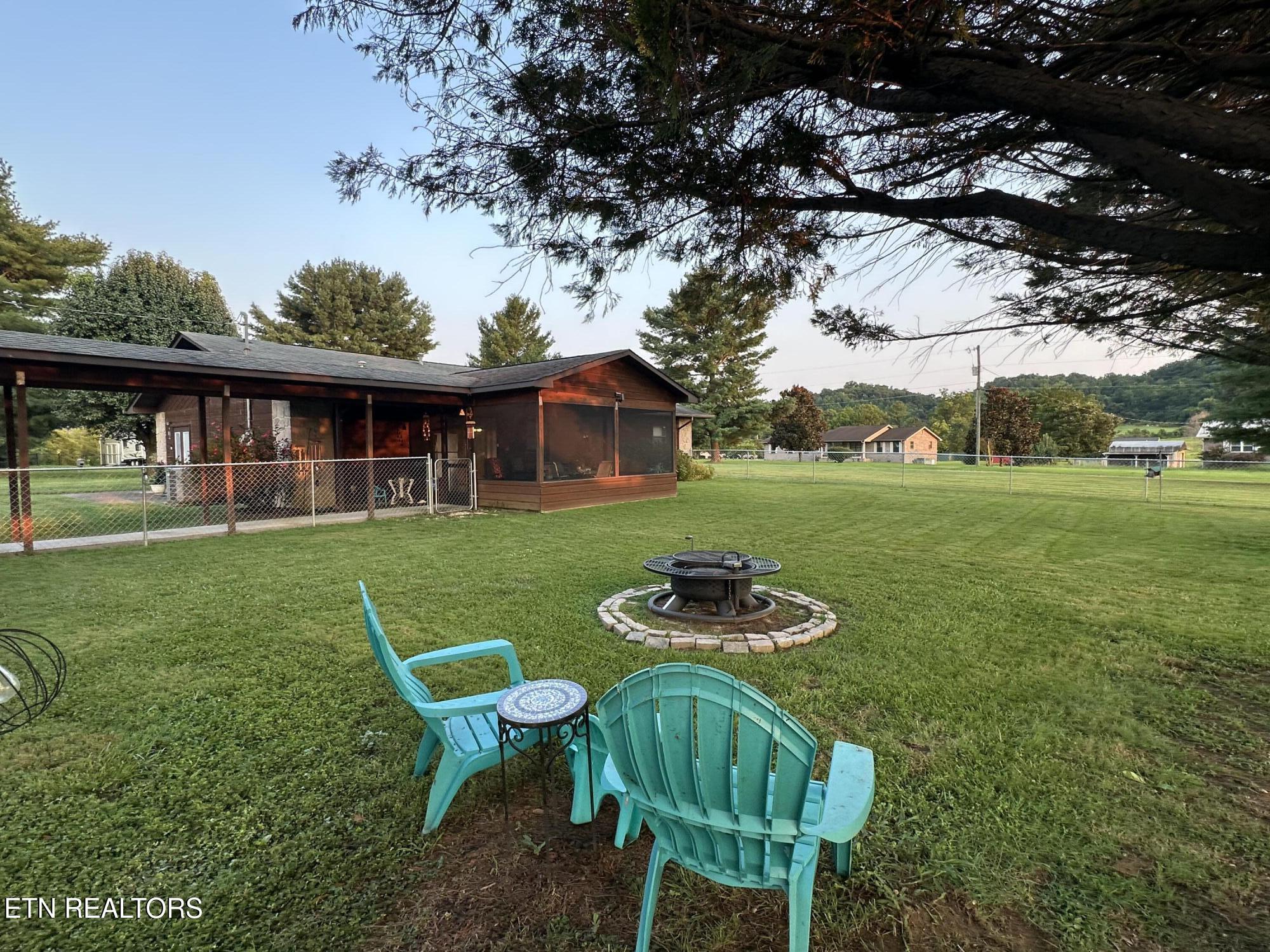 1017 Valley View Circle