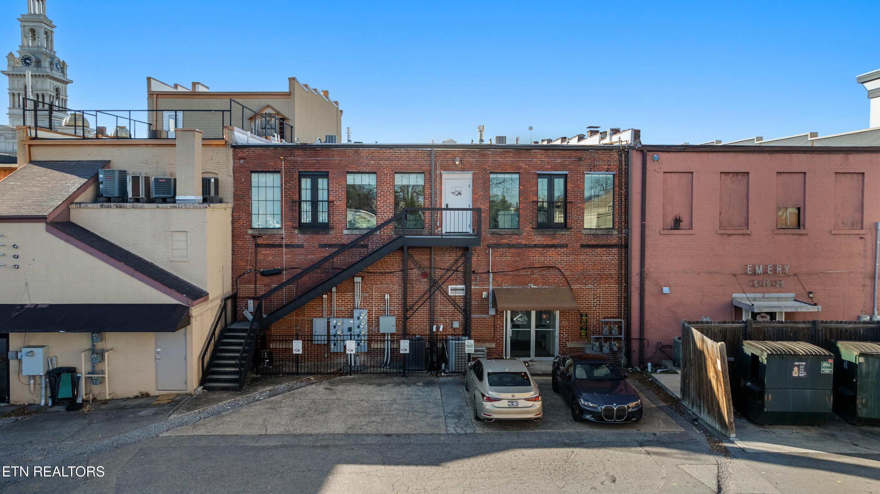 118 Court Ave 4