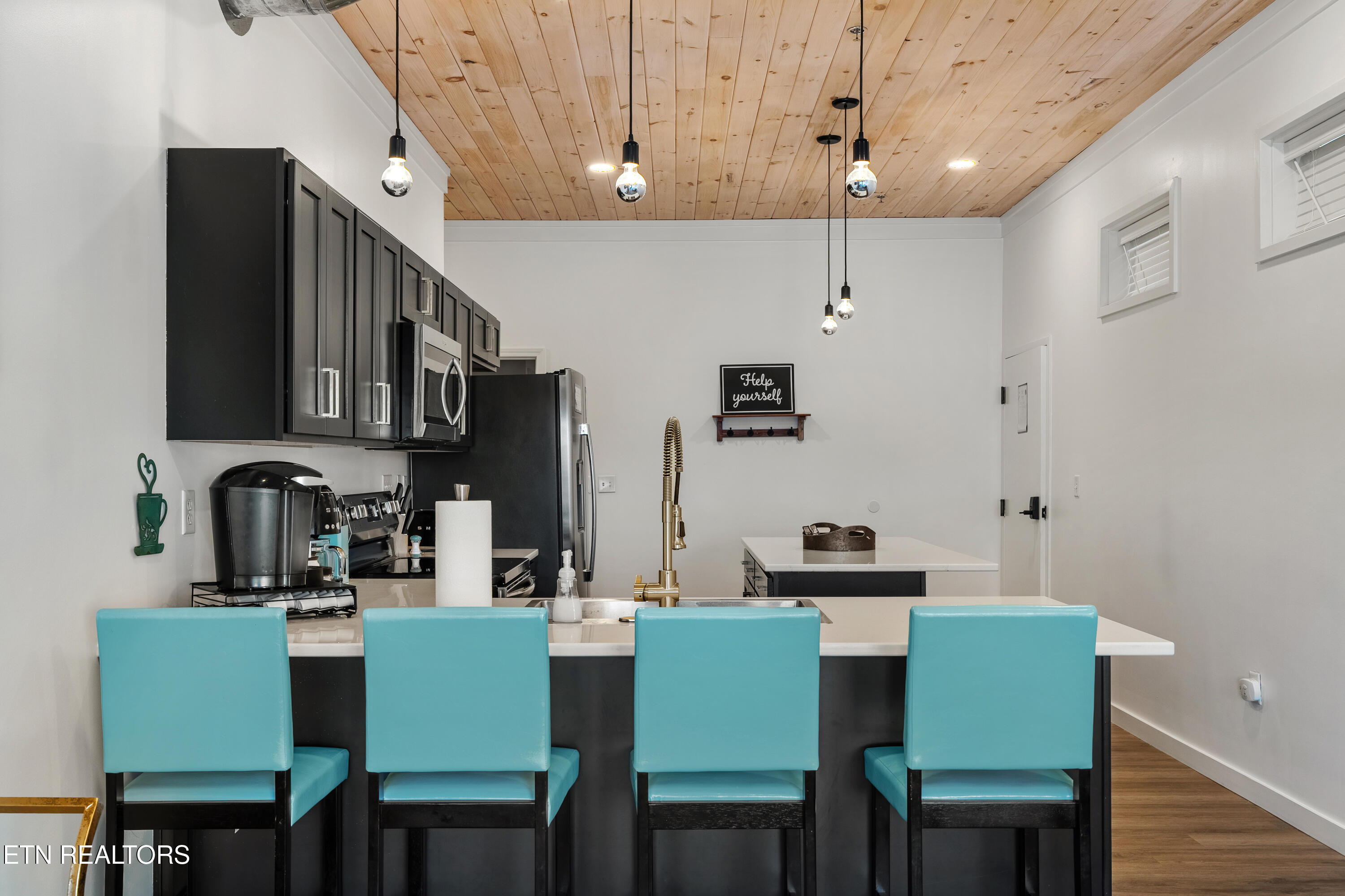 118 Court Ave 4