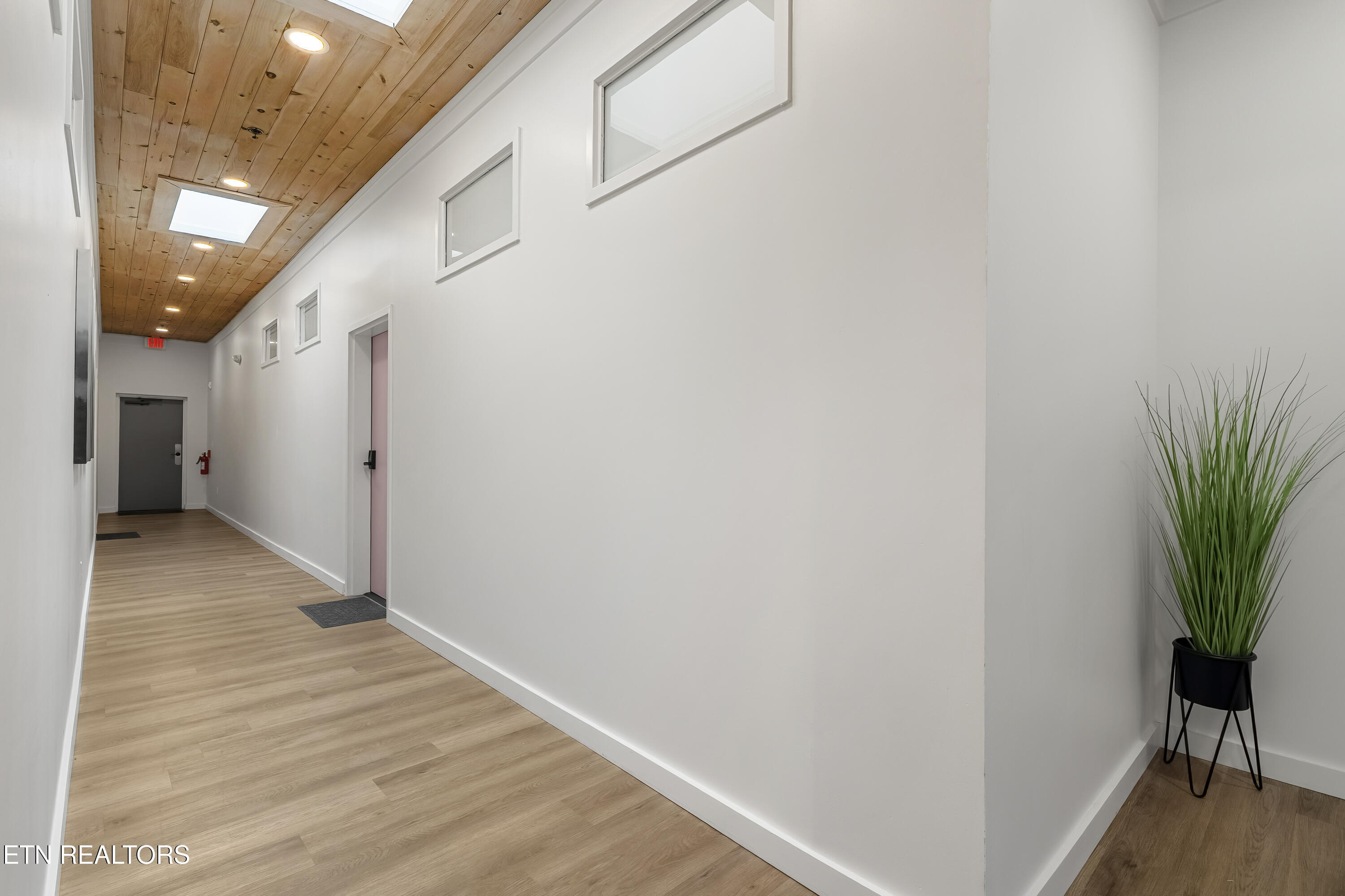 118 Court Ave 4