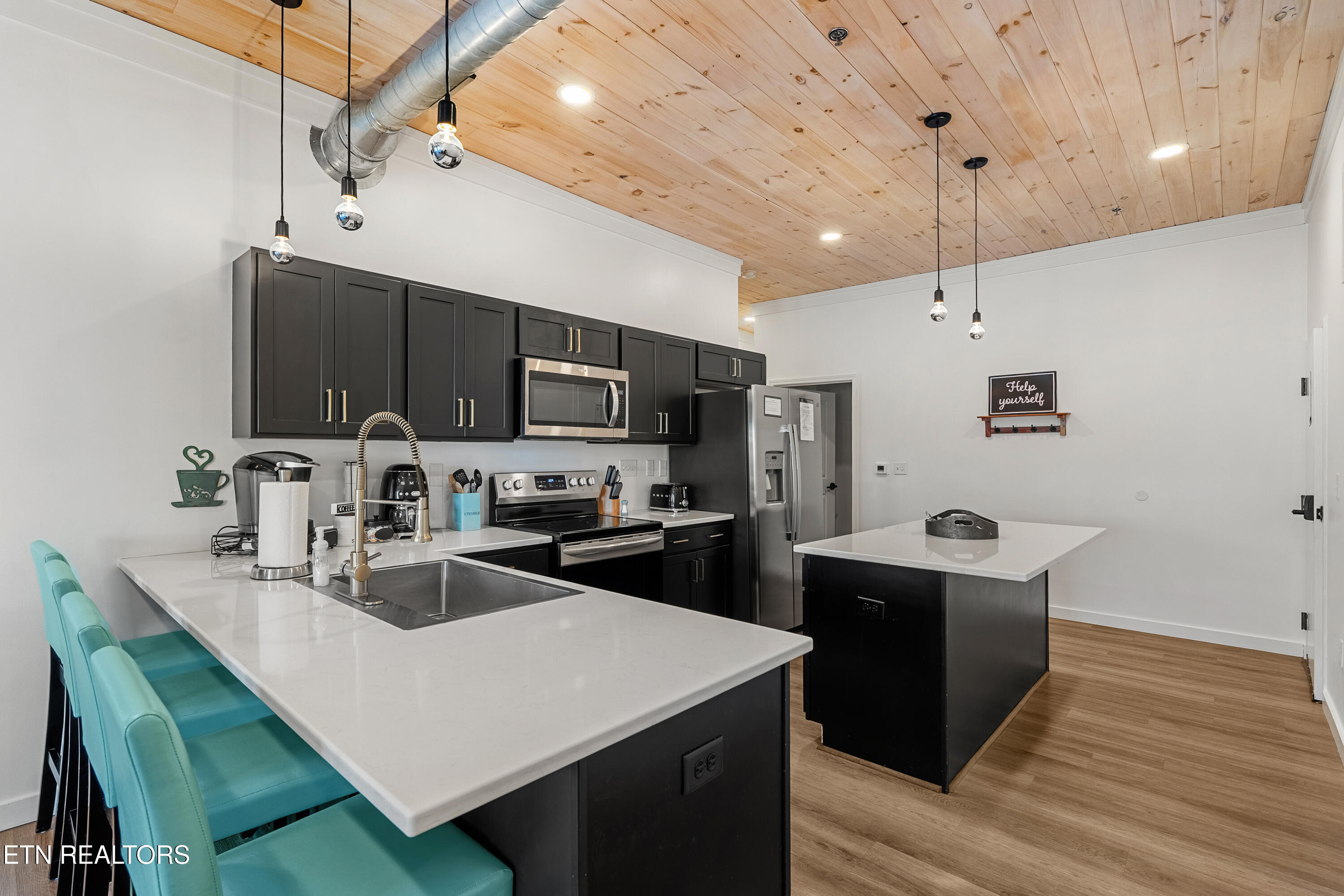 118 Court Ave 4
