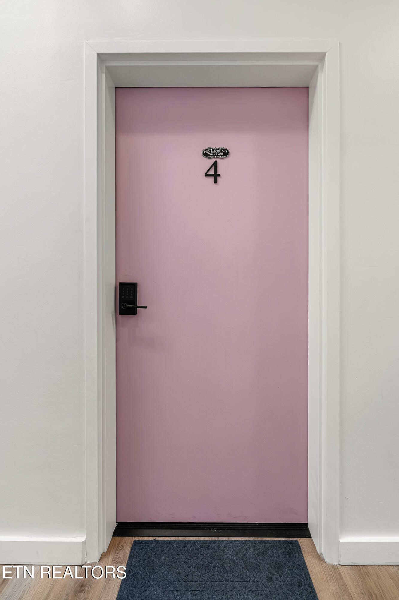 118 Court Ave 4