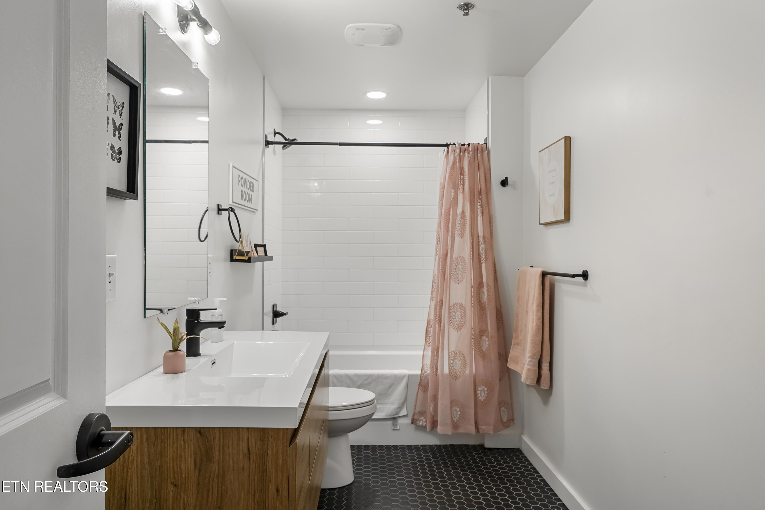 118 Court Ave 6