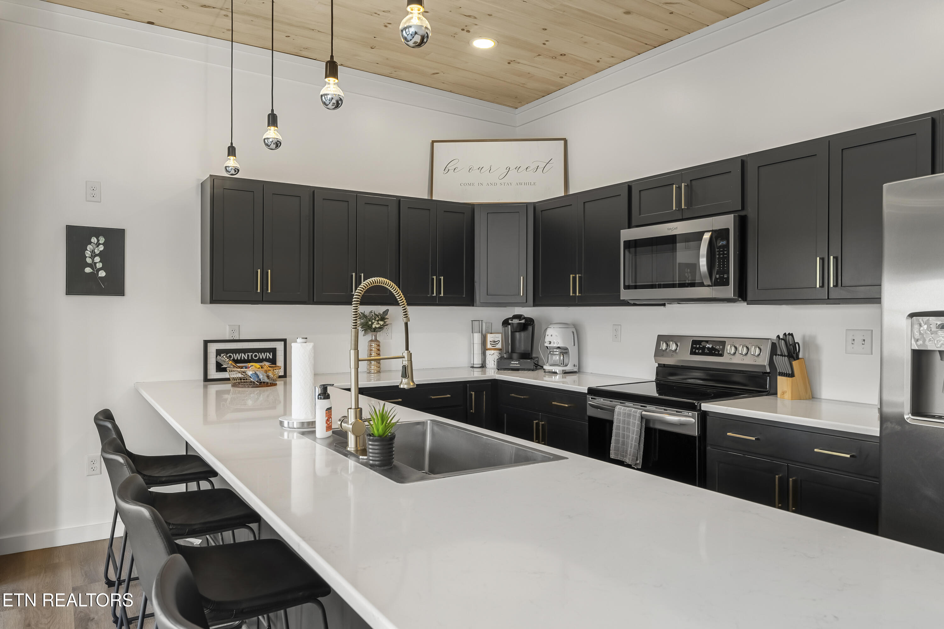 118 Court Ave 6