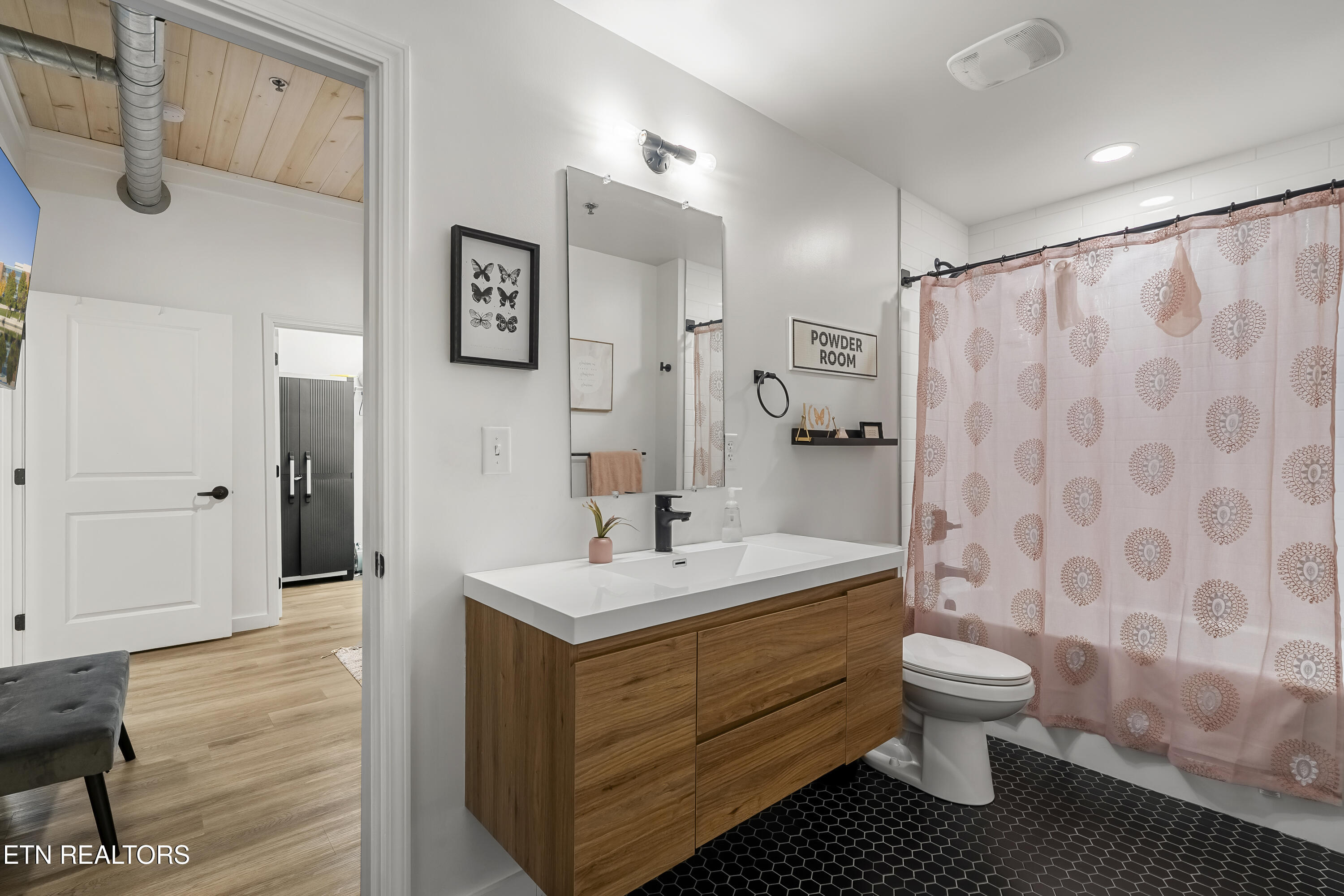 118 Court Ave 6