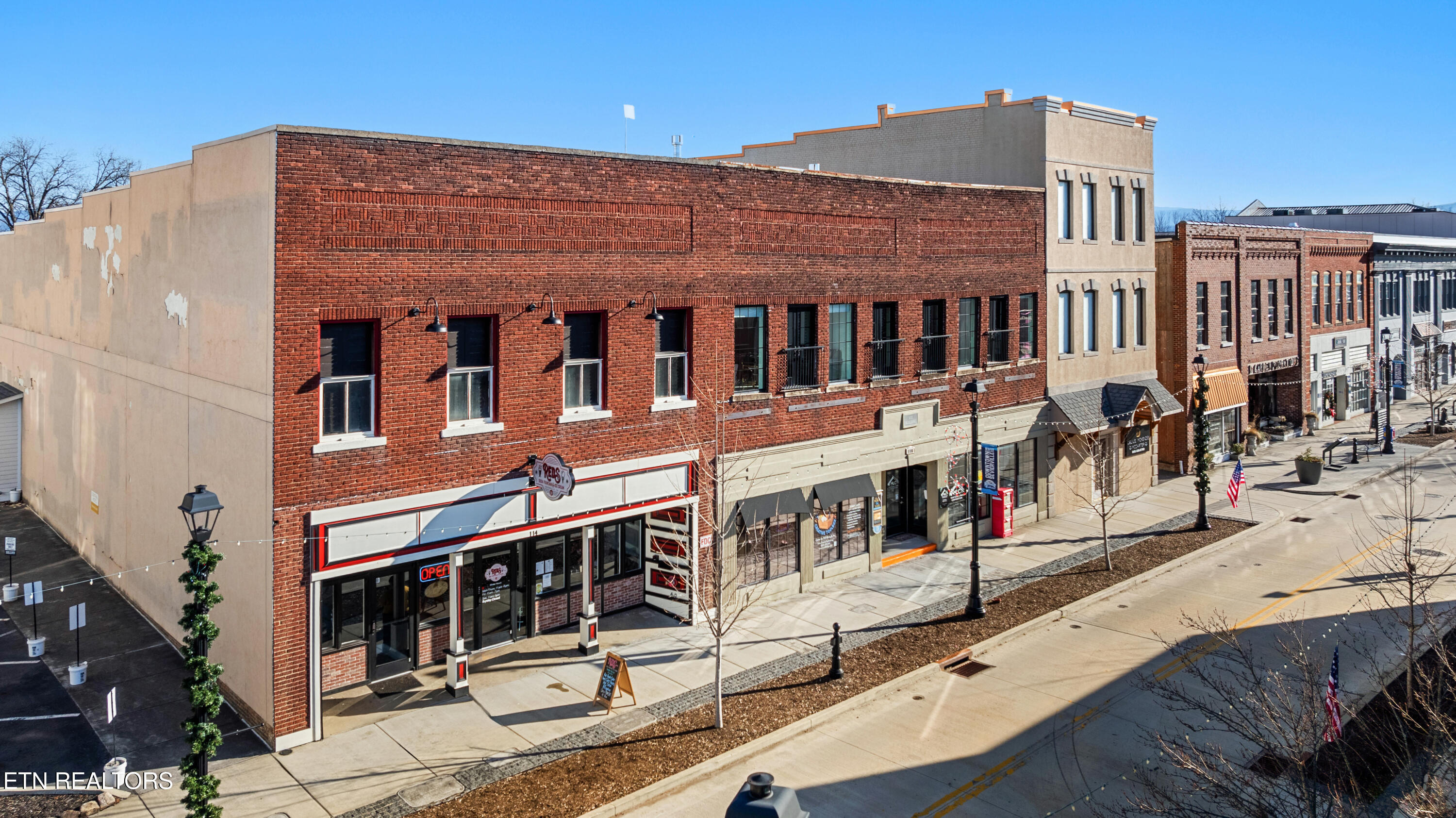 118 Court Ave 6