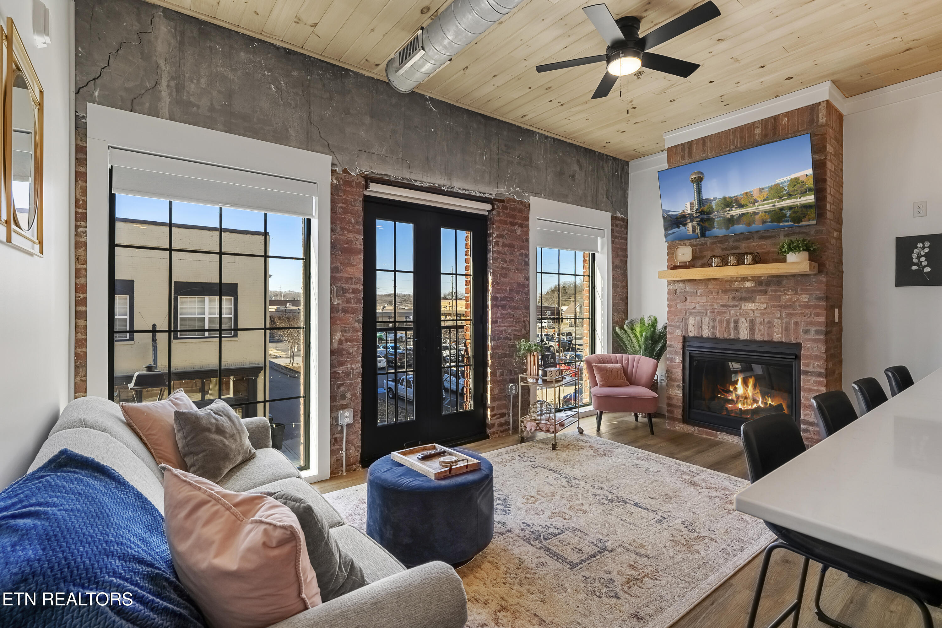 118 Court Ave 6