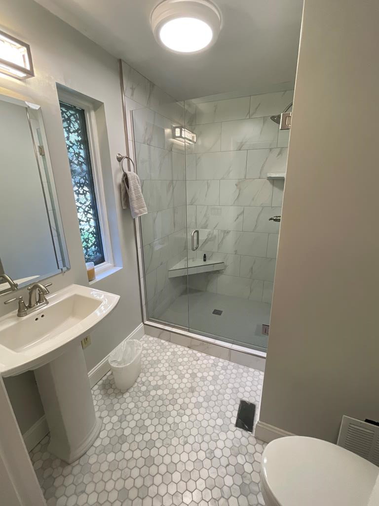 4814 Laurelwood Road Road