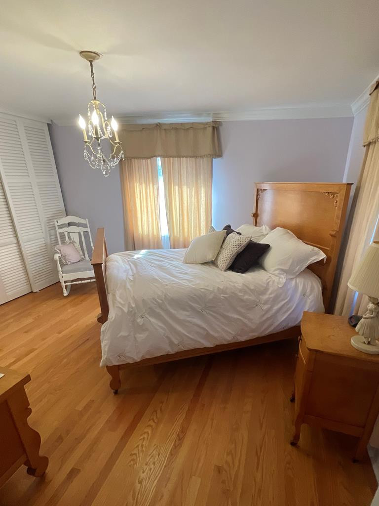 4814 Laurelwood Road Road