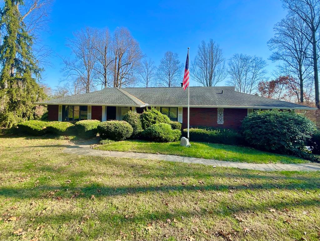 4814 Laurelwood Road Road