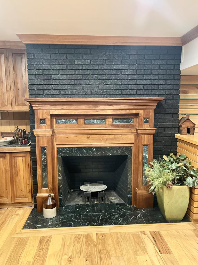 4814 Laurelwood Road Road