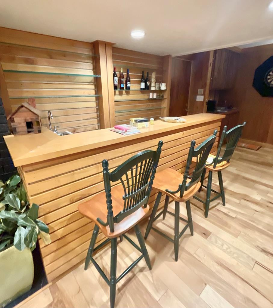 4814 Laurelwood Road Road