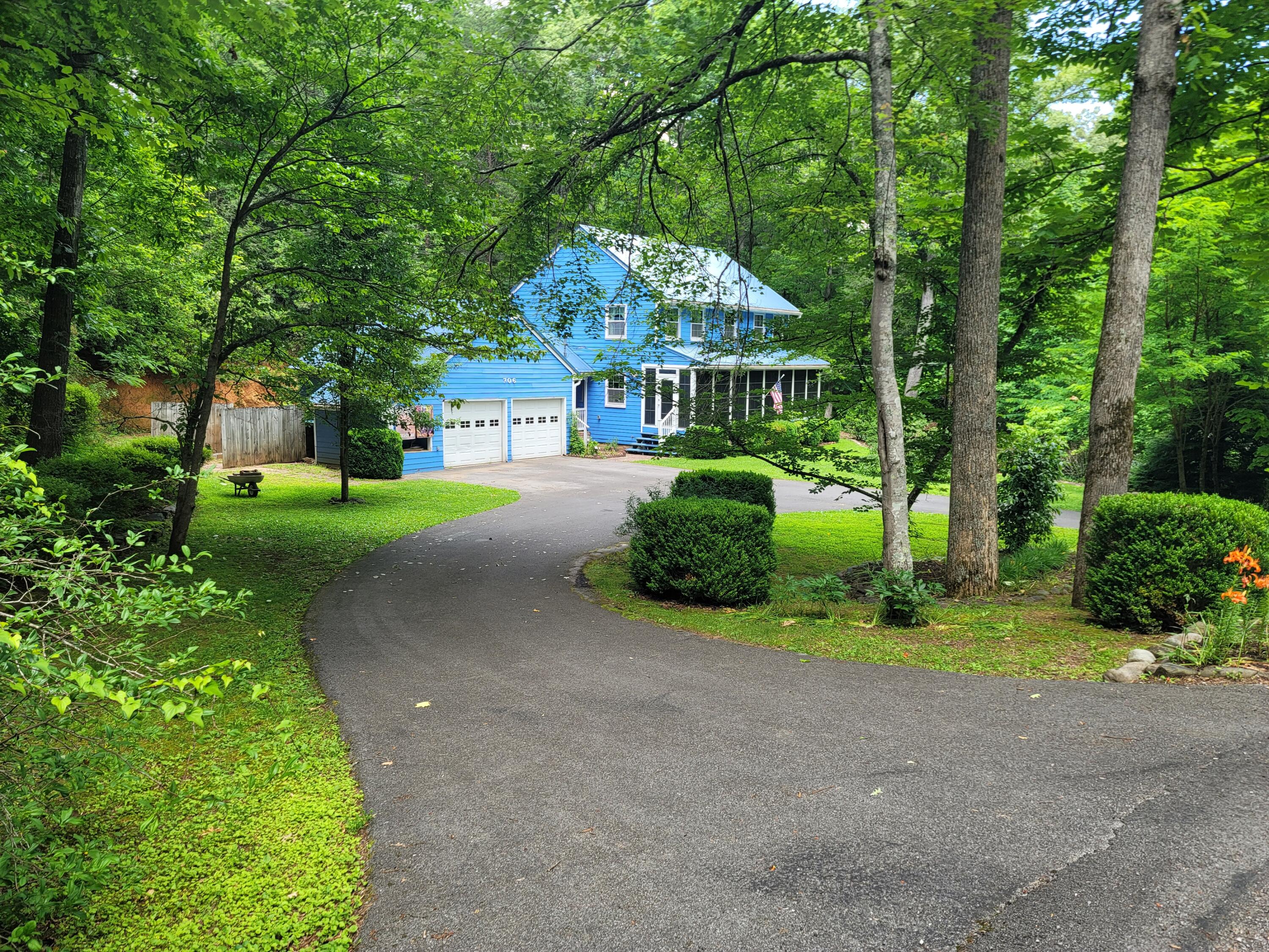 706 Skyline Drive Drive