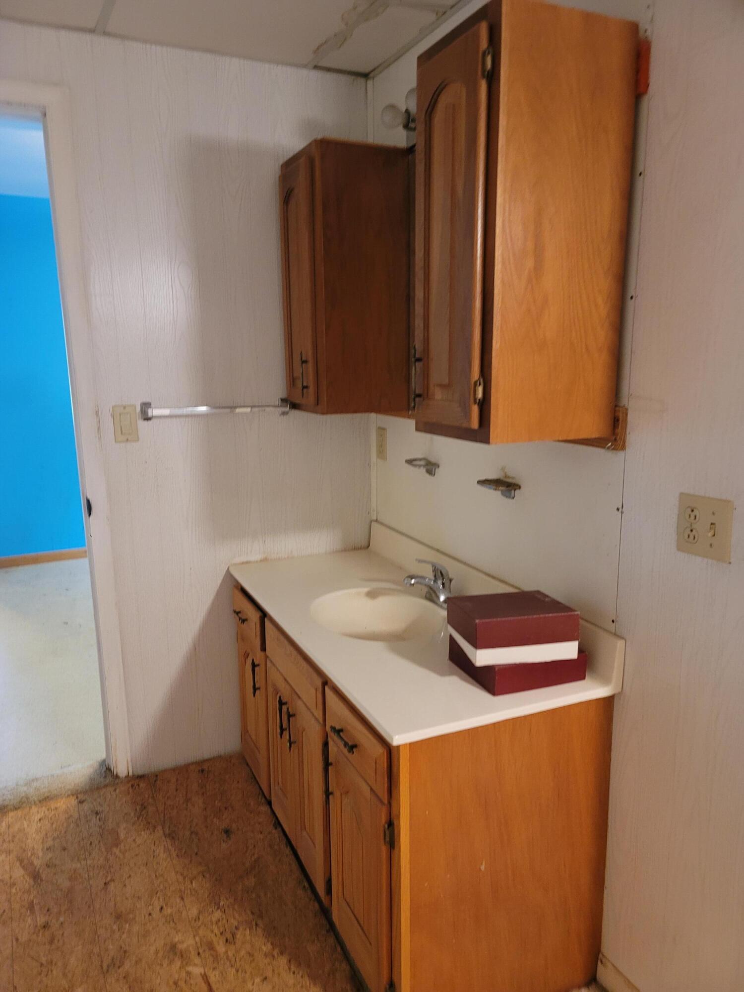 12710 Chapman Highway Highway